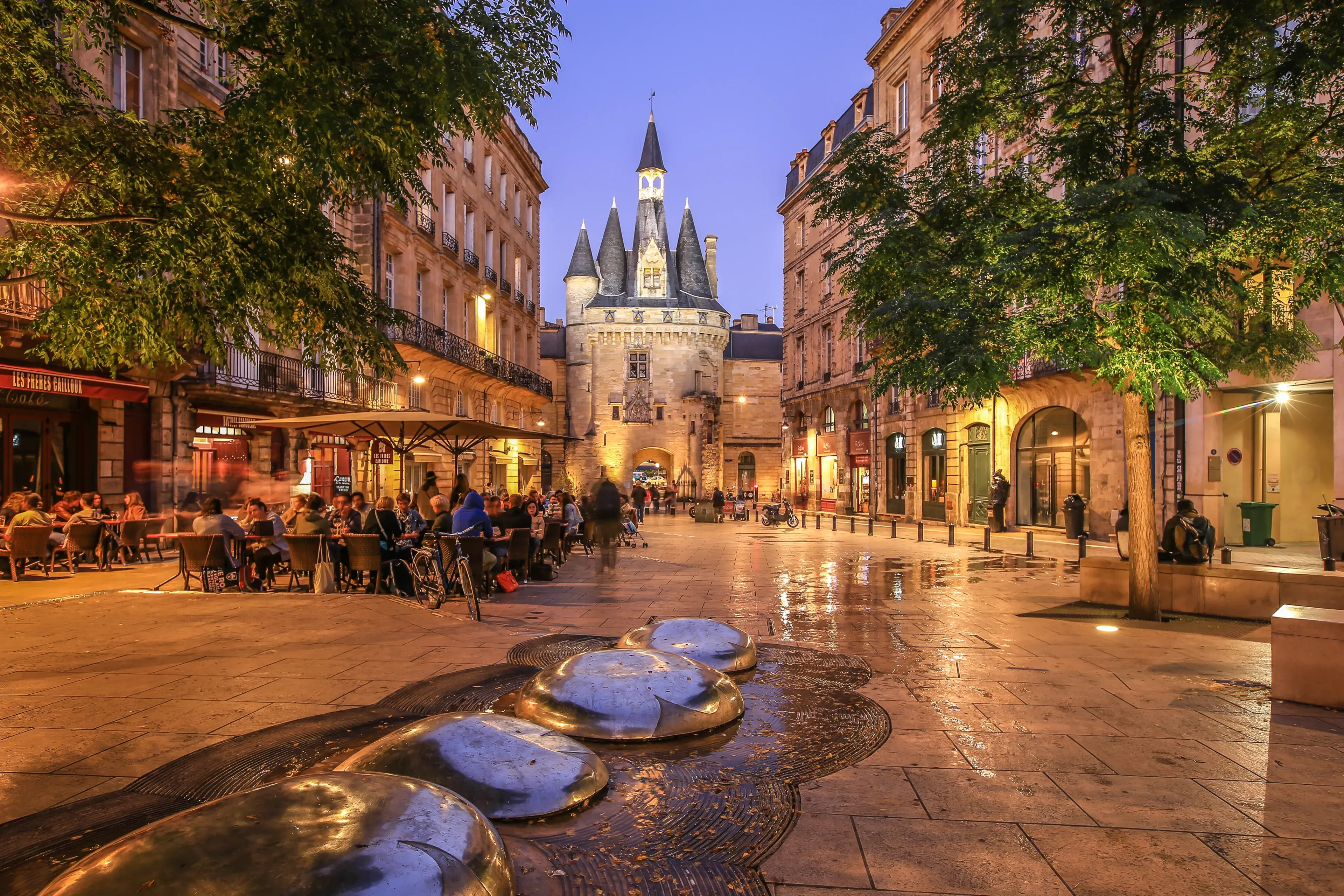 Best Bordeaux hotels. Cheap hotels in Bordeaux, France Best Bordeaux hotels. Cheap hotels in Bordeaux, France