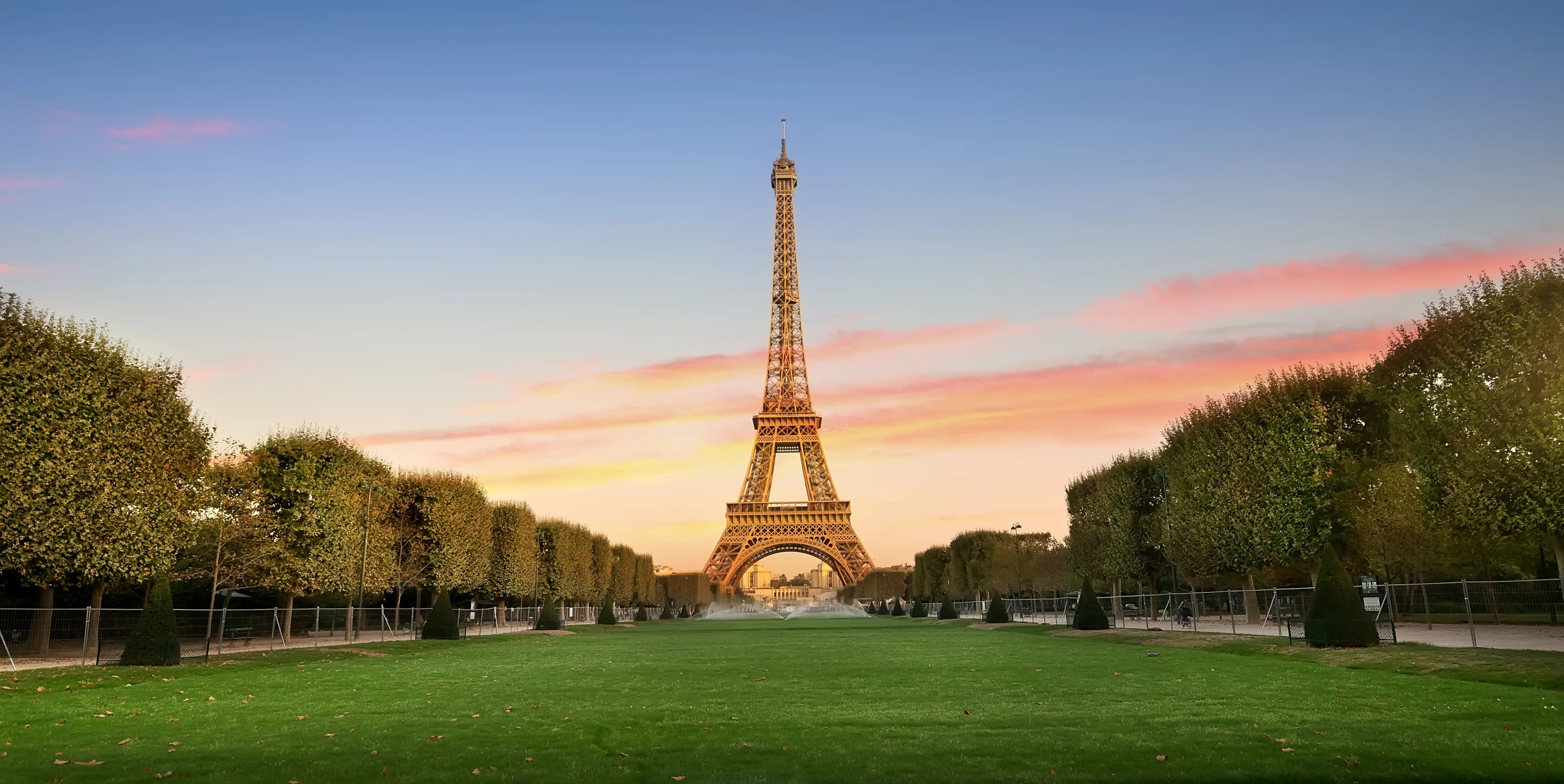 Best Paris hotels. Cheap hotels in Paris, France