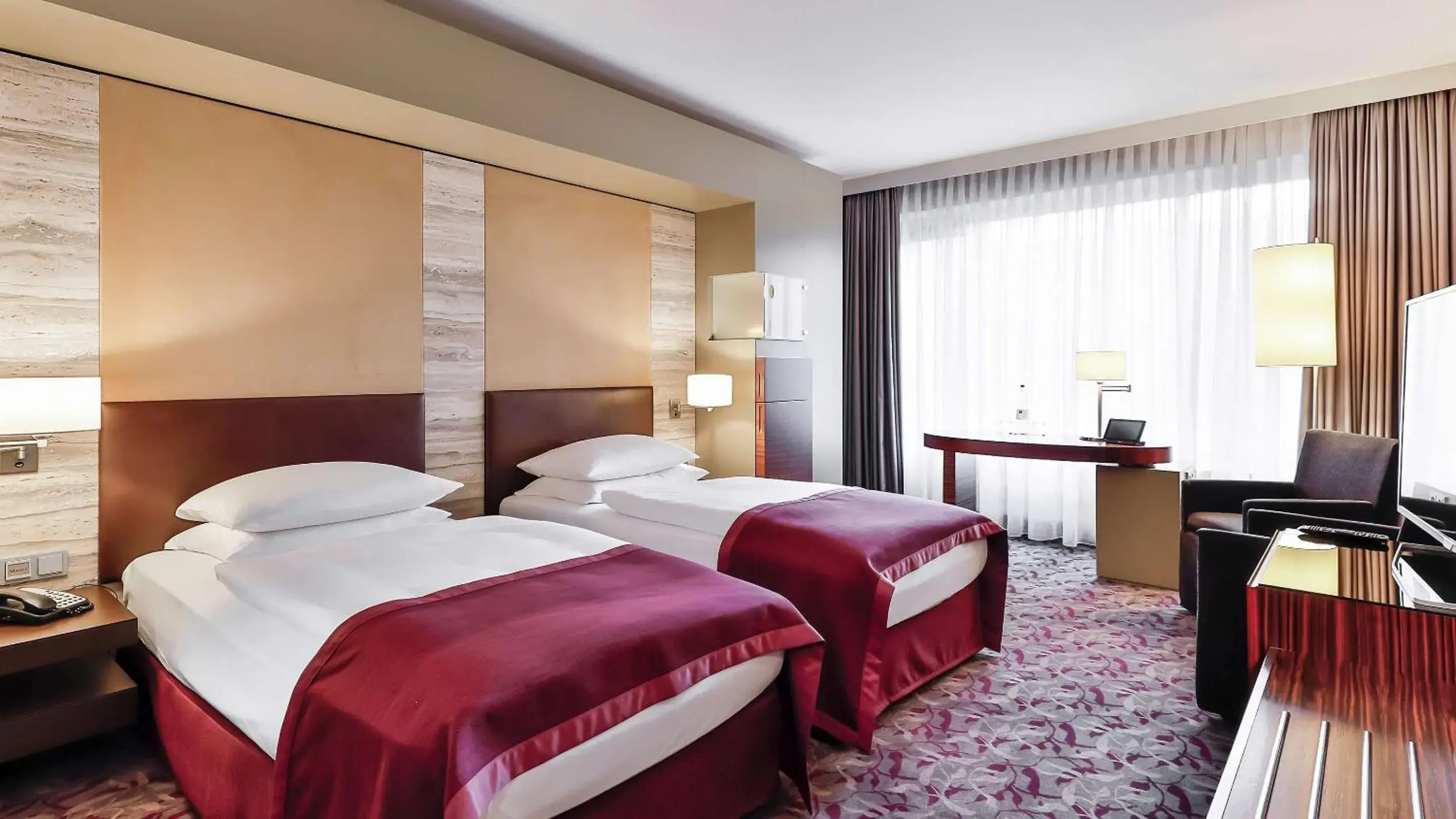 Bedroom, Bed in Dorint Hotel am Heumarkt Köln Bedroom, Bed in Dorint Hotel am Heumarkt Köln