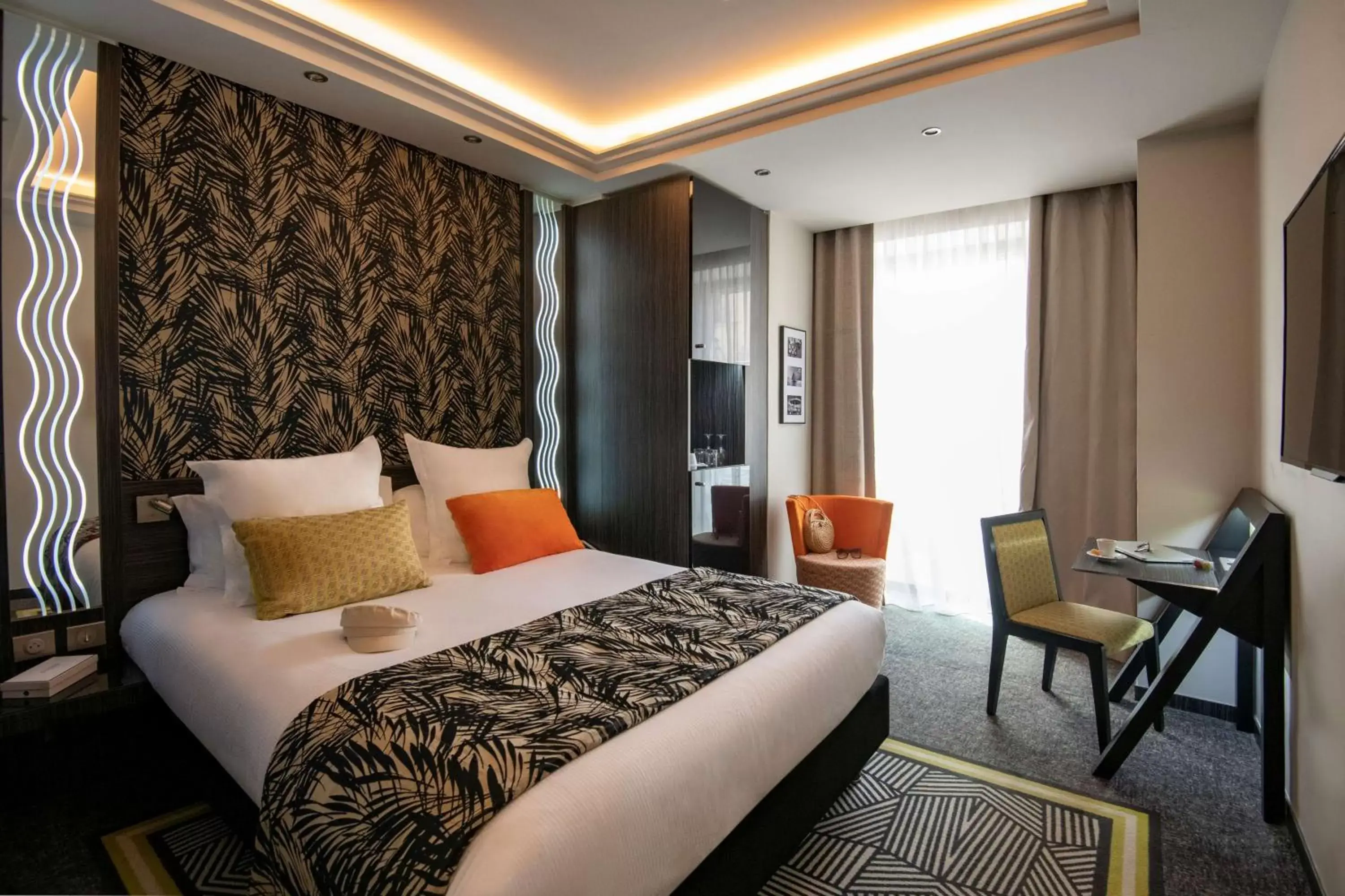 Bedroom, Bed in BW Premier Collection Mondial Bedroom, Bed in BW Premier Collection Mondial