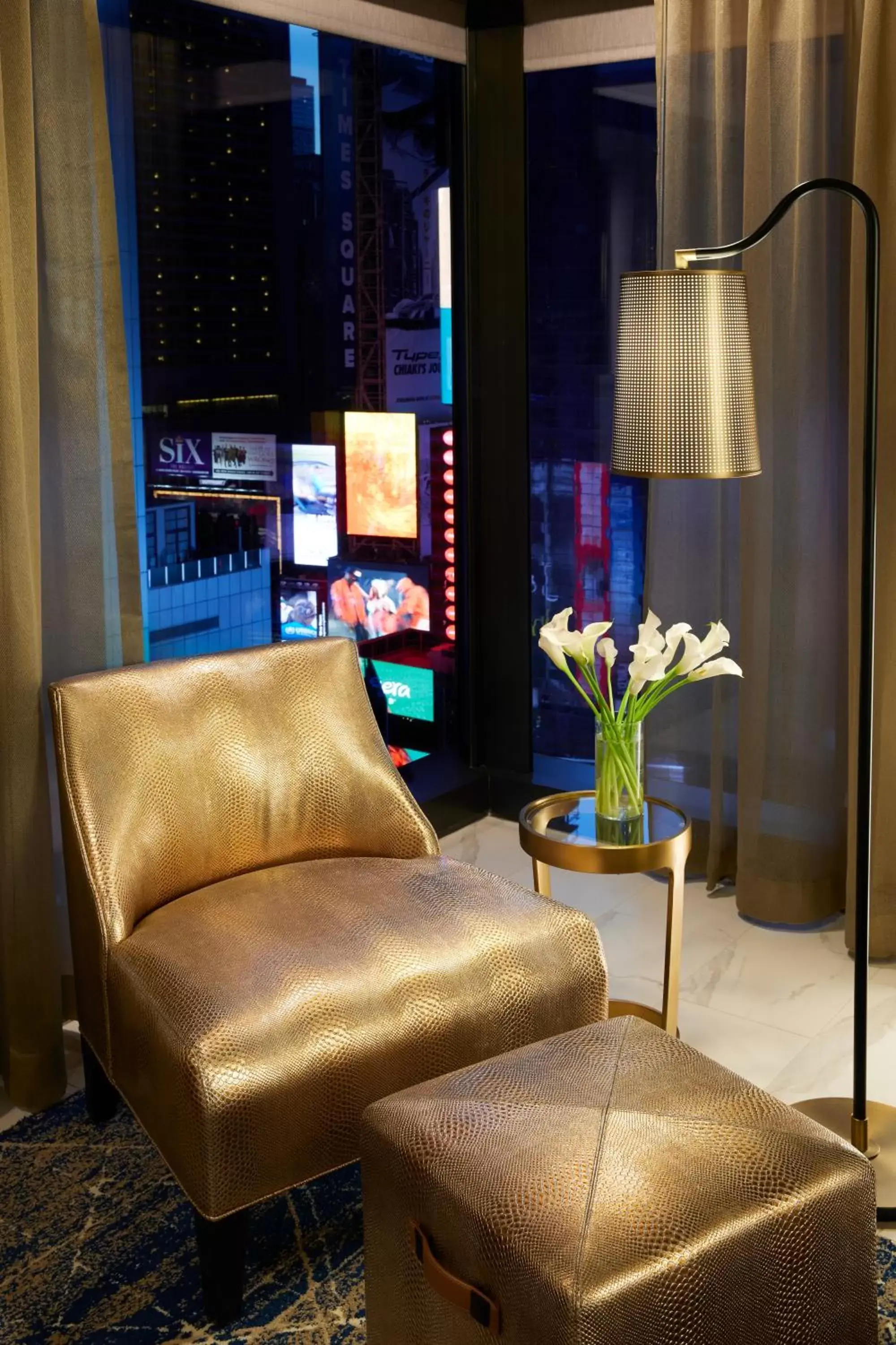 Seating area in Hard Rock Hotel New York Seating area in Hard Rock Hotel New York