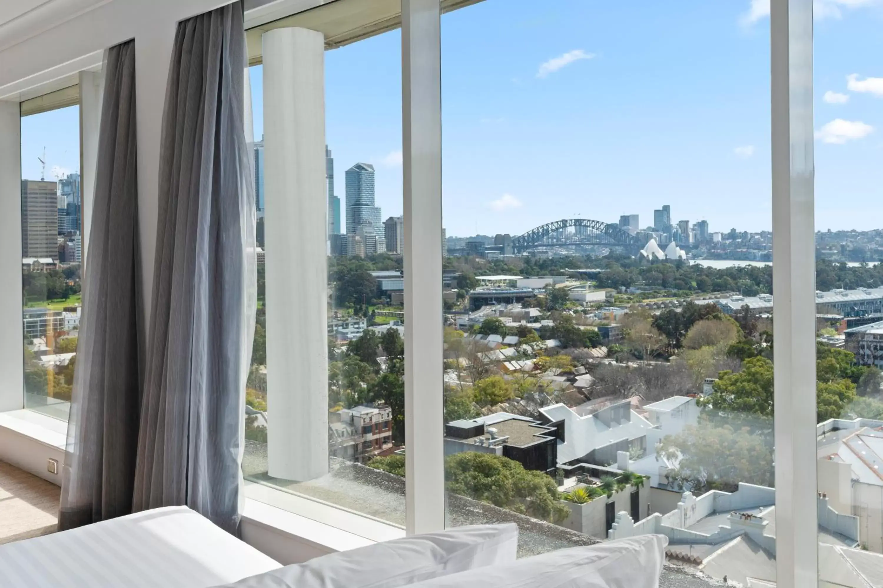 View (from property/room) in Holiday Inn Sydney Potts Point View (from property/room) in Holiday Inn Sydney Potts Point