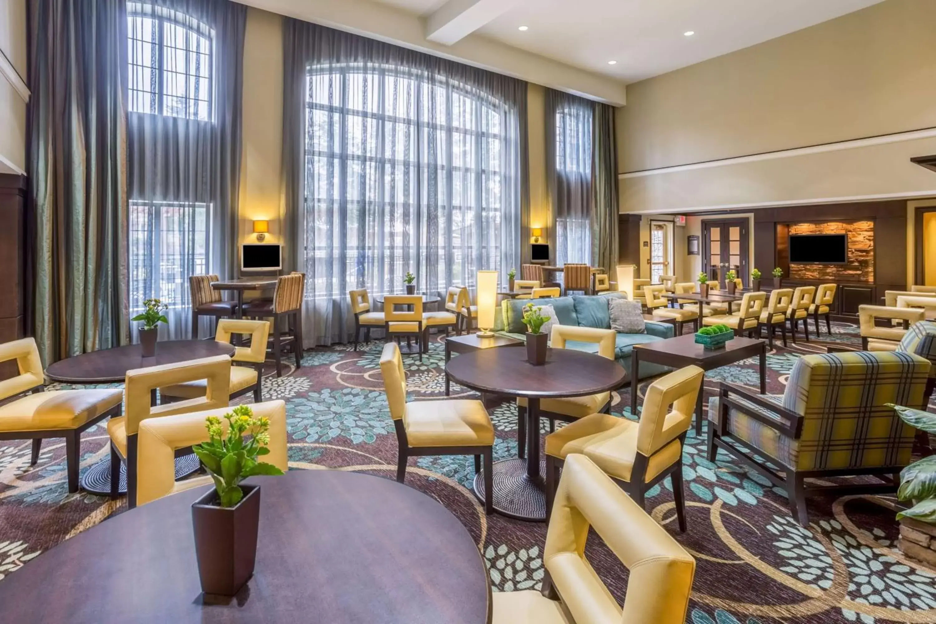 Breakfast in Sonesta ES Suites Atlanta Perimeter Center Breakfast in Sonesta ES Suites Atlanta Perimeter Center