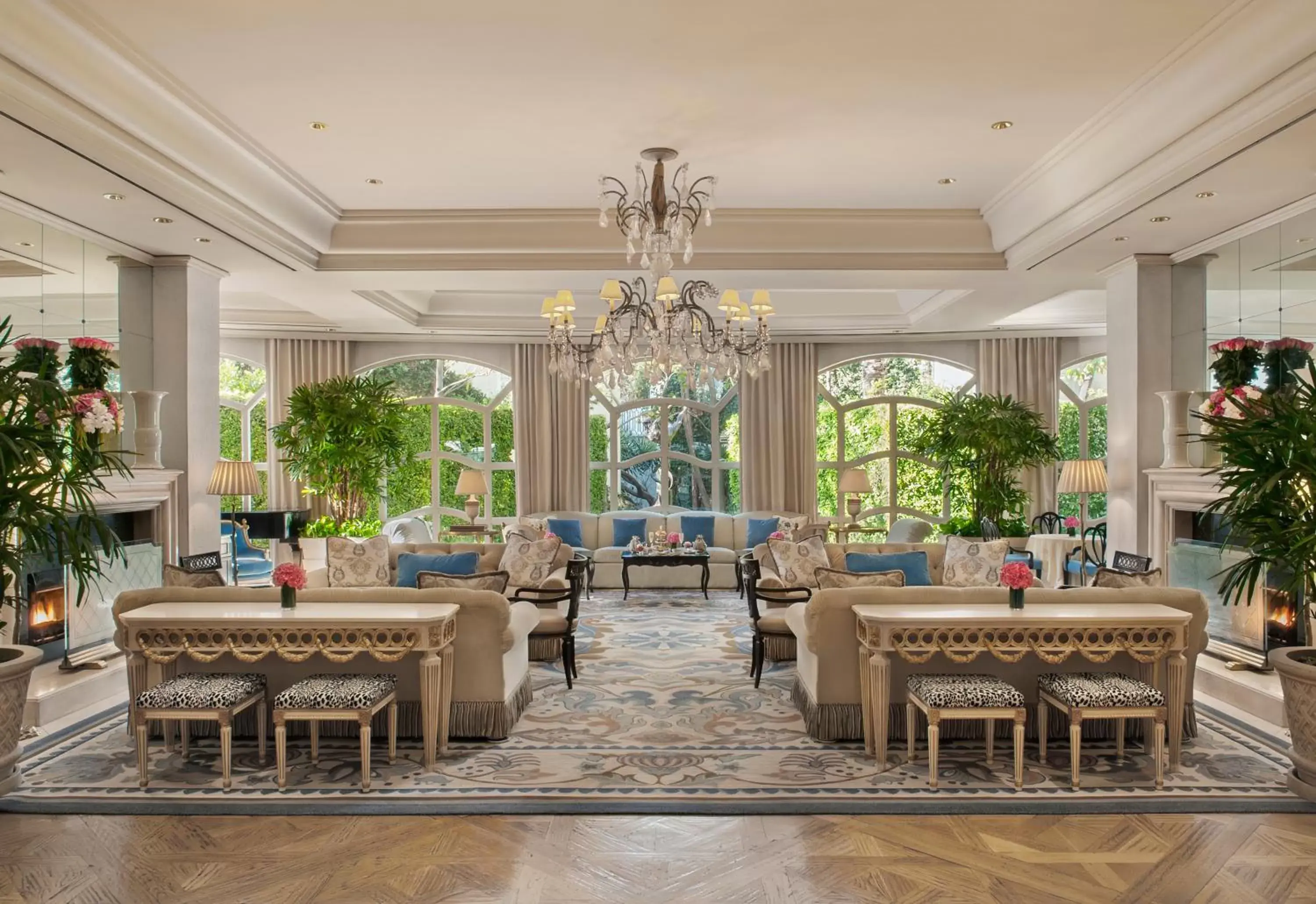 Restaurant/places to eat in The Peninsula Beverly Hills Restaurant/places to eat in The Peninsula Beverly Hills