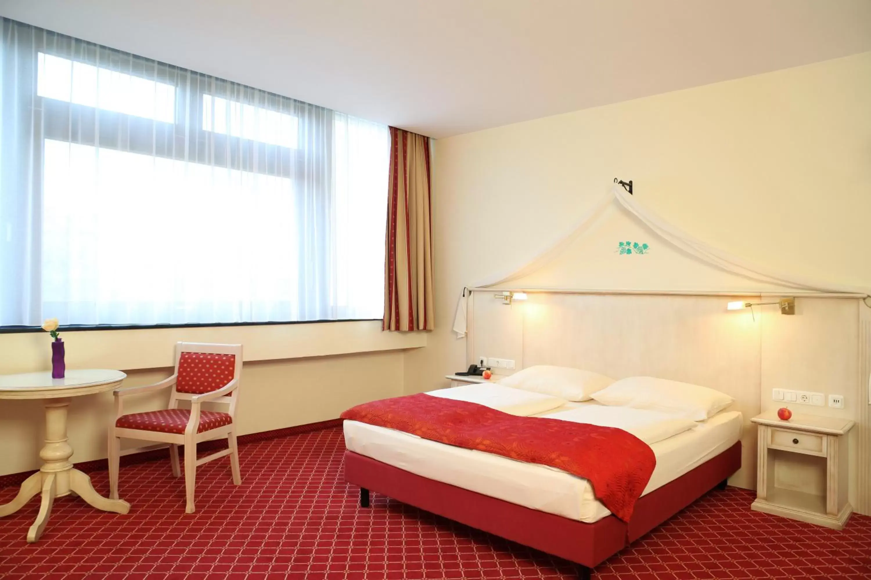 Bed in Hotel Chateau Kurfürstendamm Bed in Hotel Chateau Kurfürstendamm