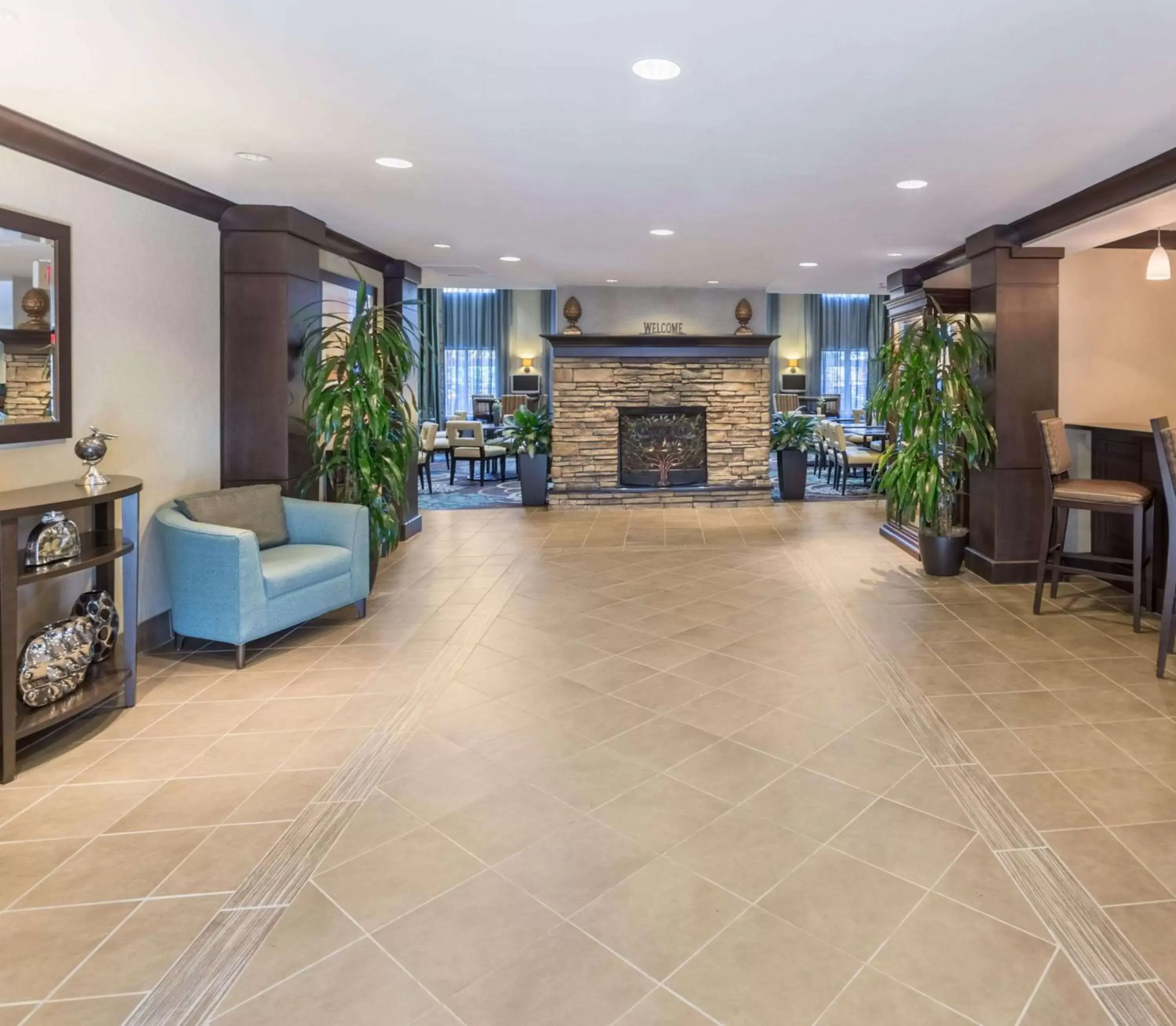 Lobby or reception in Sonesta ES Suites Atlanta Perimeter Center Lobby or reception in Sonesta ES Suites Atlanta Perimeter Center