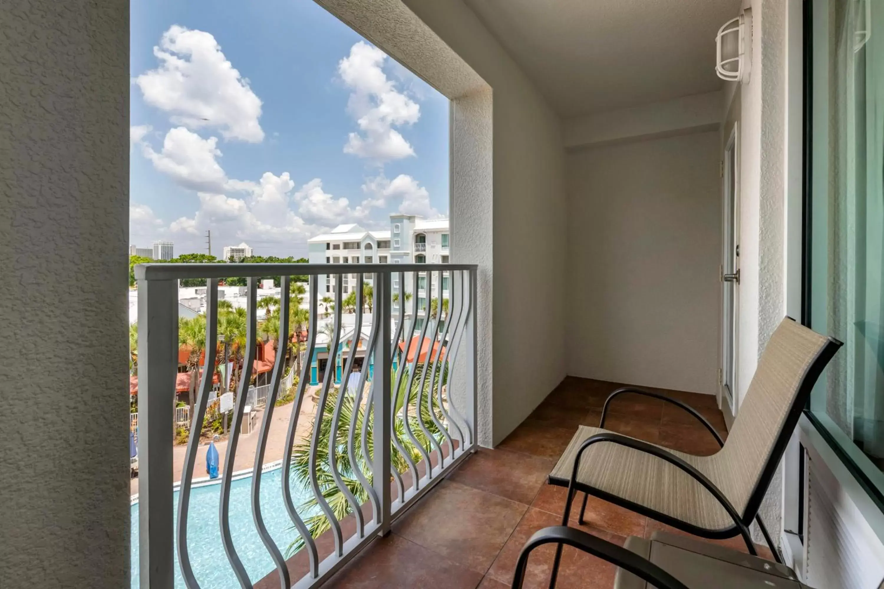 Balcony/Terrace in Holiday Inn Resort Orlando - Lake Buena Vista by IHG Balcony/Terrace in Holiday Inn Resort Orlando - Lake Buena Vista by IHG
