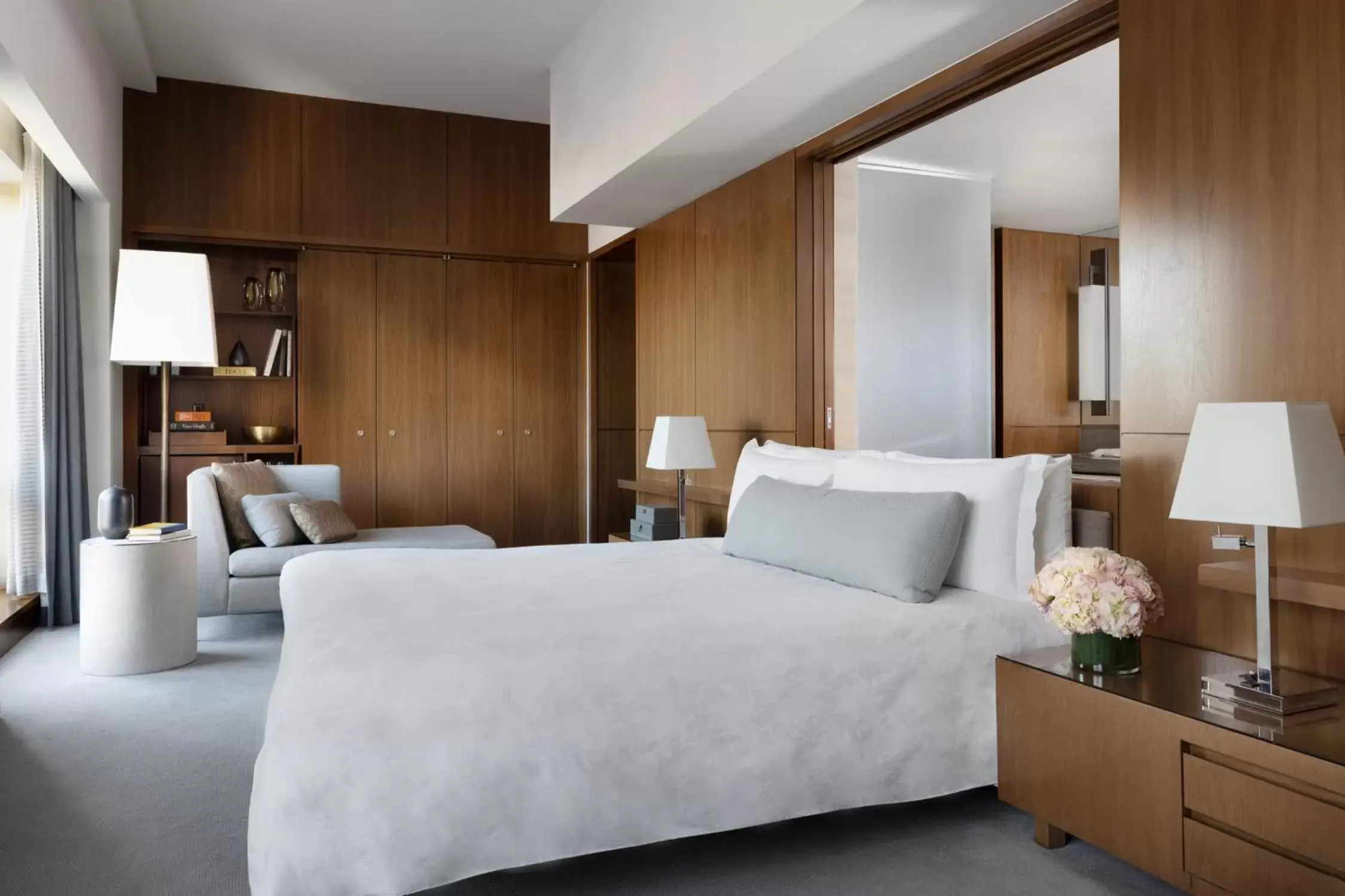 Bedroom, Bed in The Langham, New York, Fifth Avenue Bedroom, Bed in The Langham, New York, Fifth Avenue