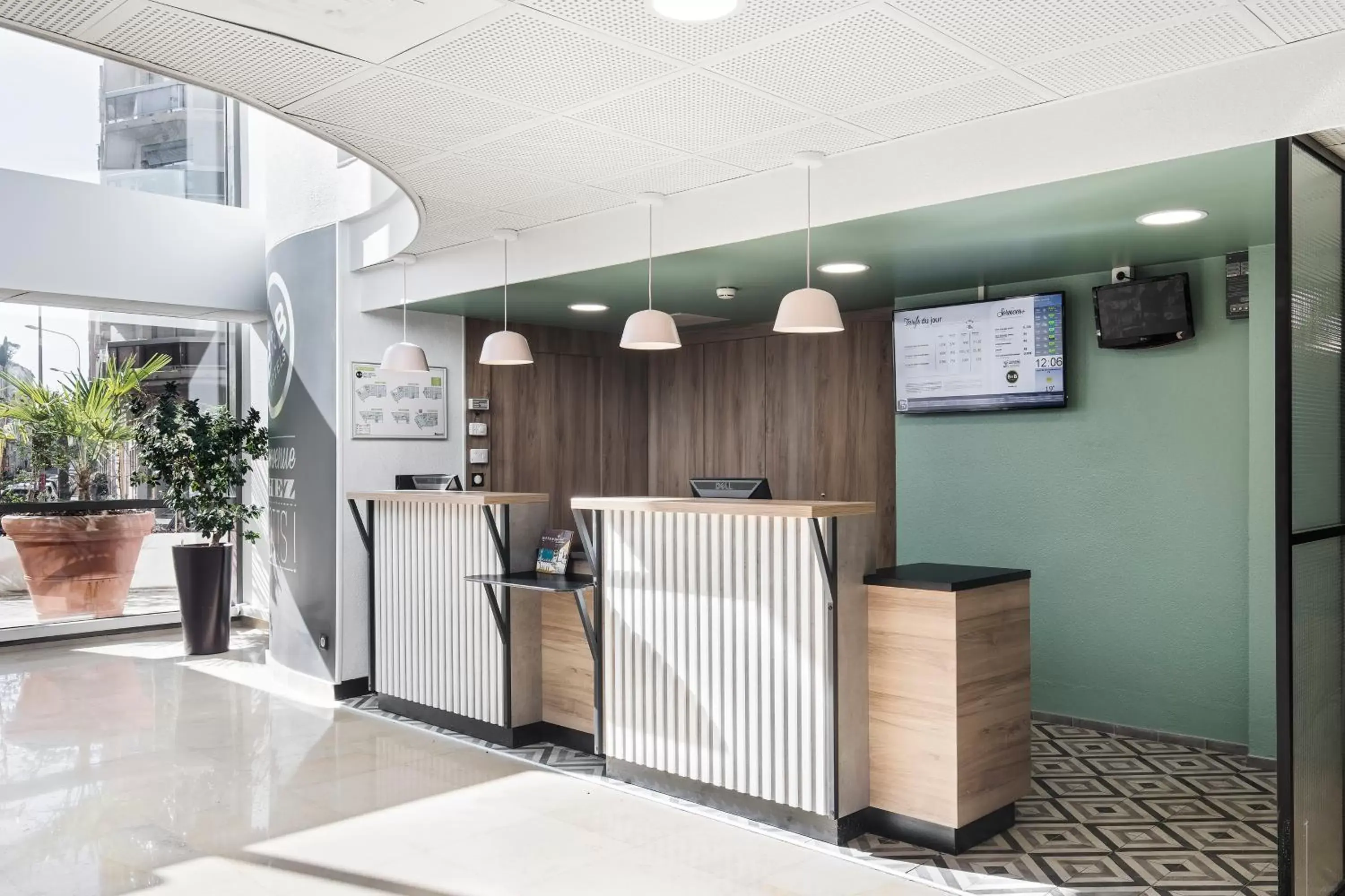Lobby or reception in B&B HOTEL Lyon Centre Part-dieu Gambetta Lobby or reception in B&B HOTEL Lyon Centre Part-dieu Gambetta