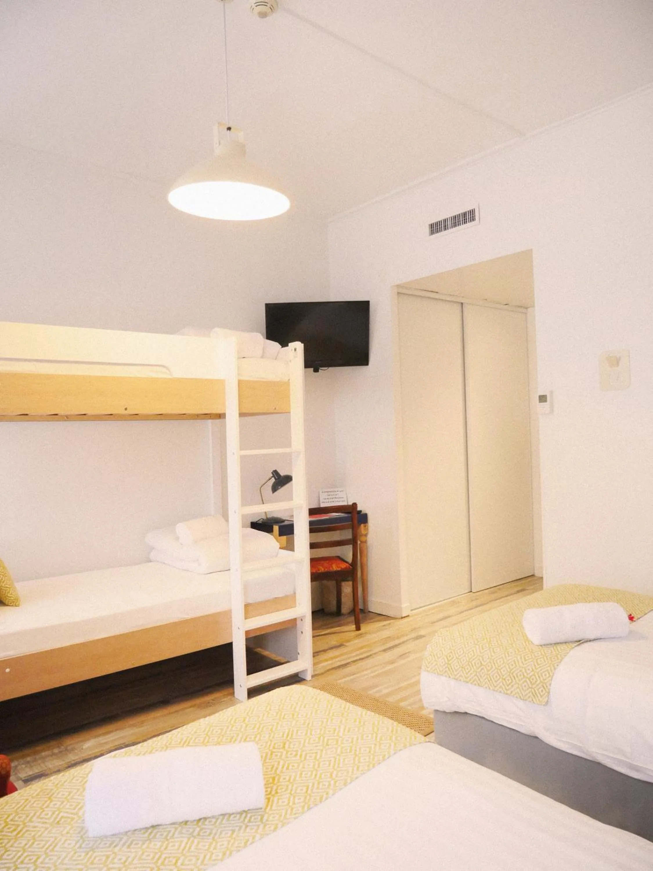 Bed in Hôtel du Simplon