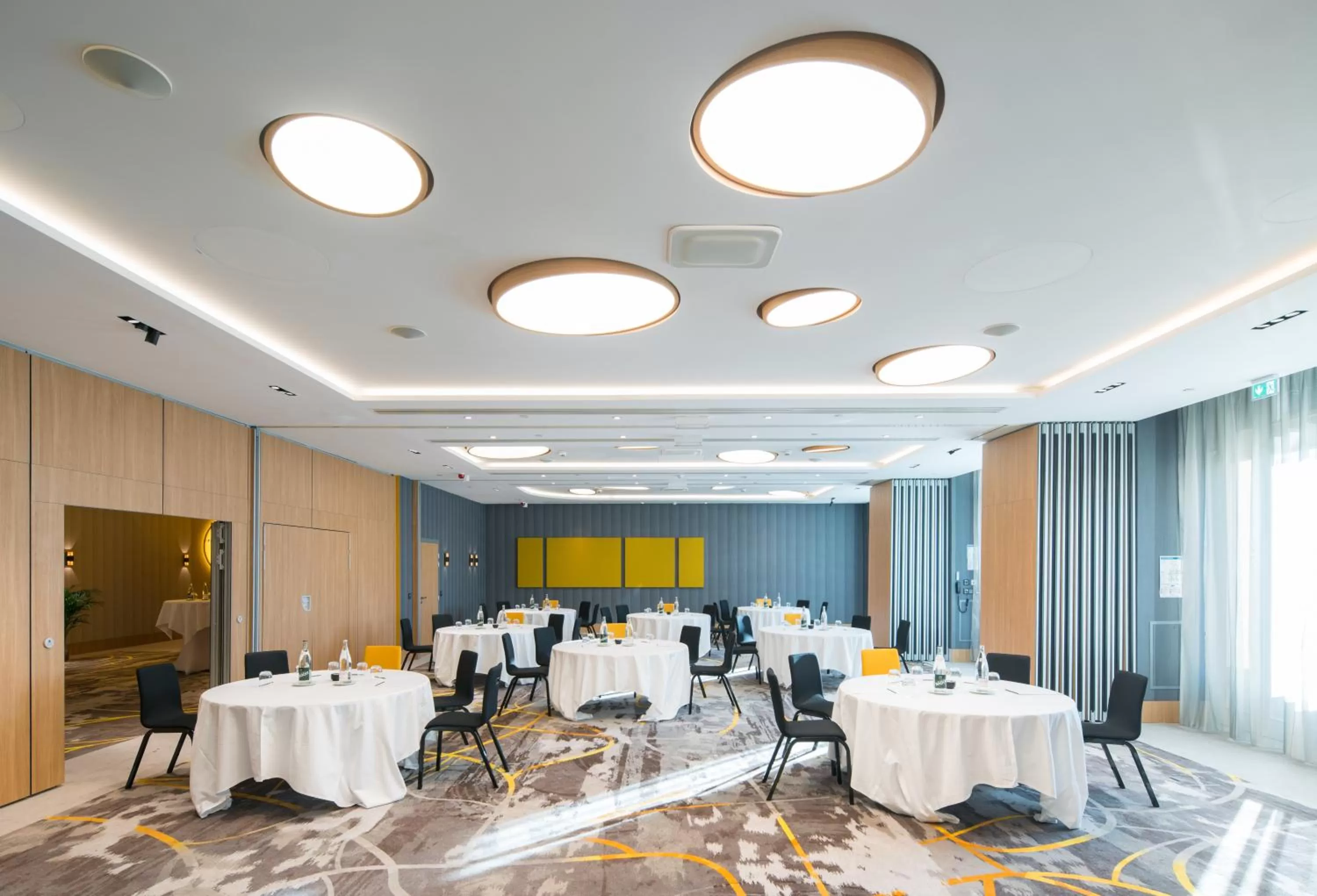 Living room in InterContinental Marseille - Hotel Dieu by IHG