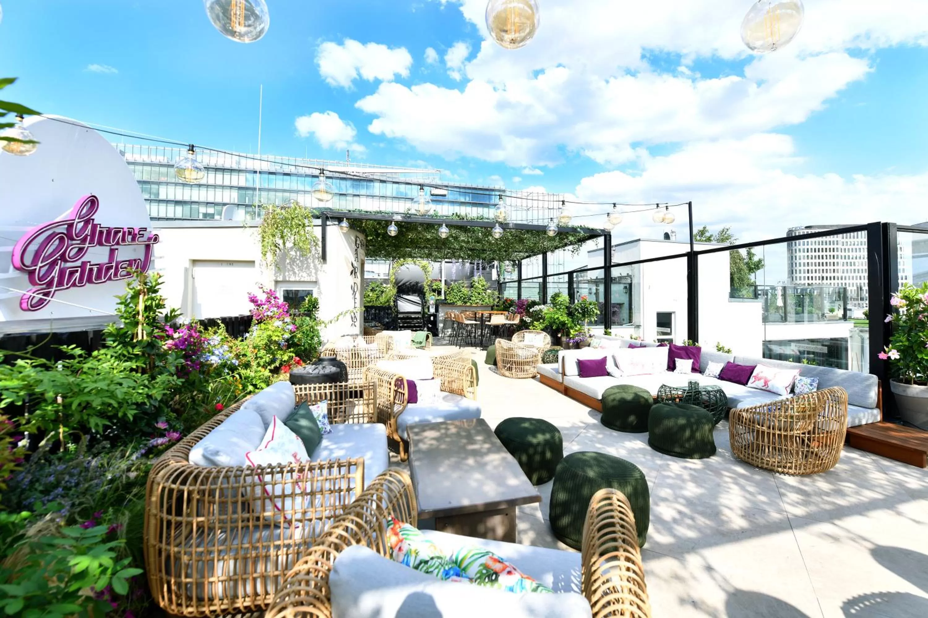 Restaurant/places to eat in Hotel Zoo Berlin