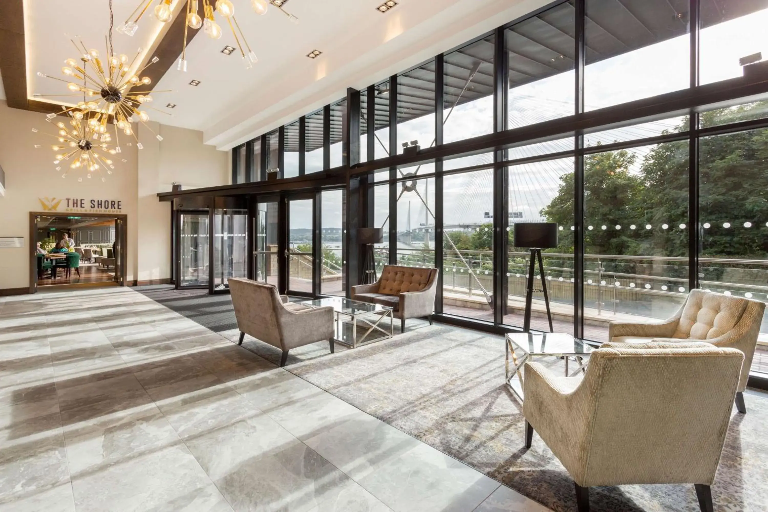 Lobby or reception in DoubleTree by Hilton Edinburgh - Queensferry Crossing Lobby or reception in DoubleTree by Hilton Edinburgh - Queensferry Crossing