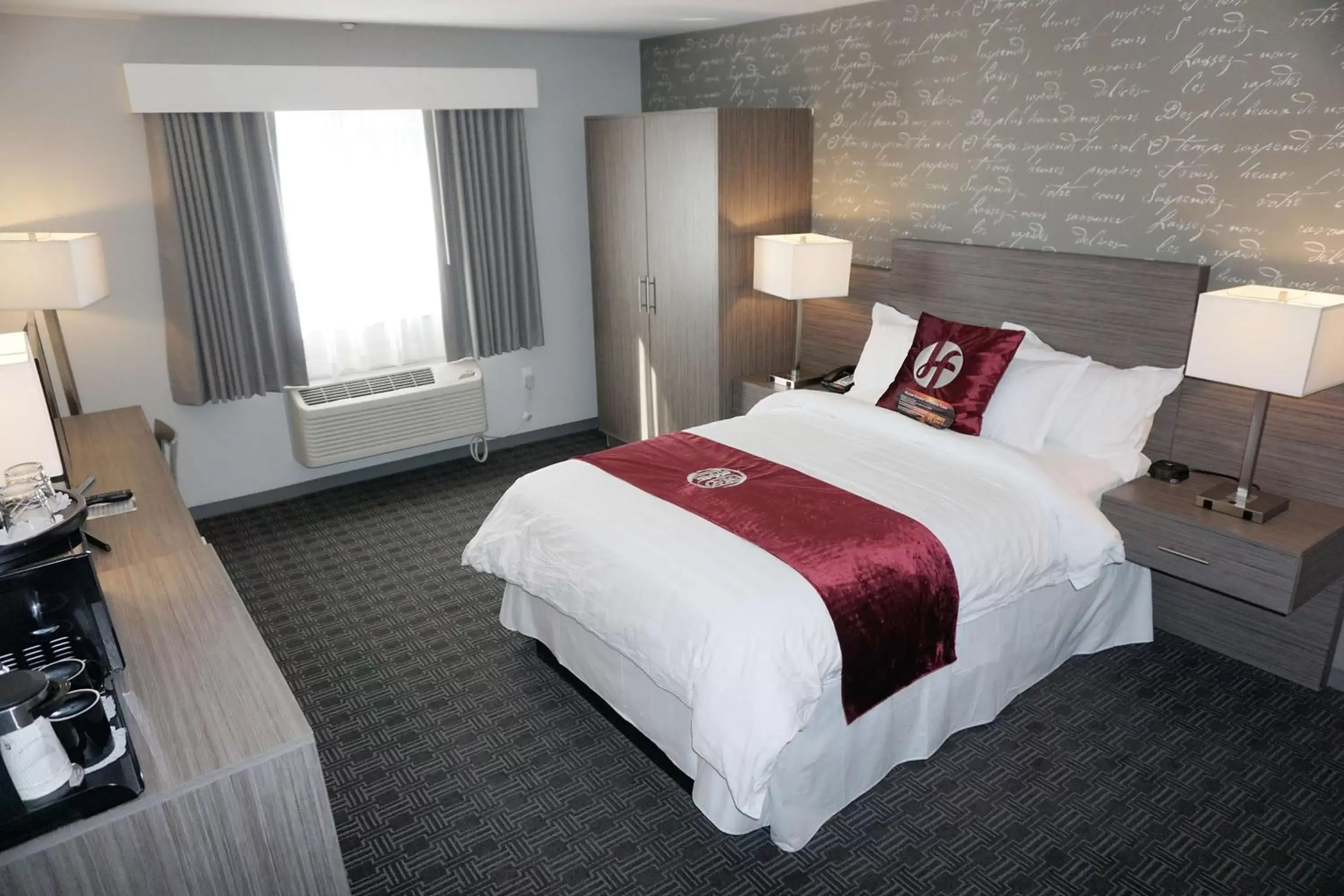 Photo of the whole room, Bed in Hartford Hotel Best Western Signature Collection Photo of the whole room, Bed in Hartford Hotel Best Western Signature Collection