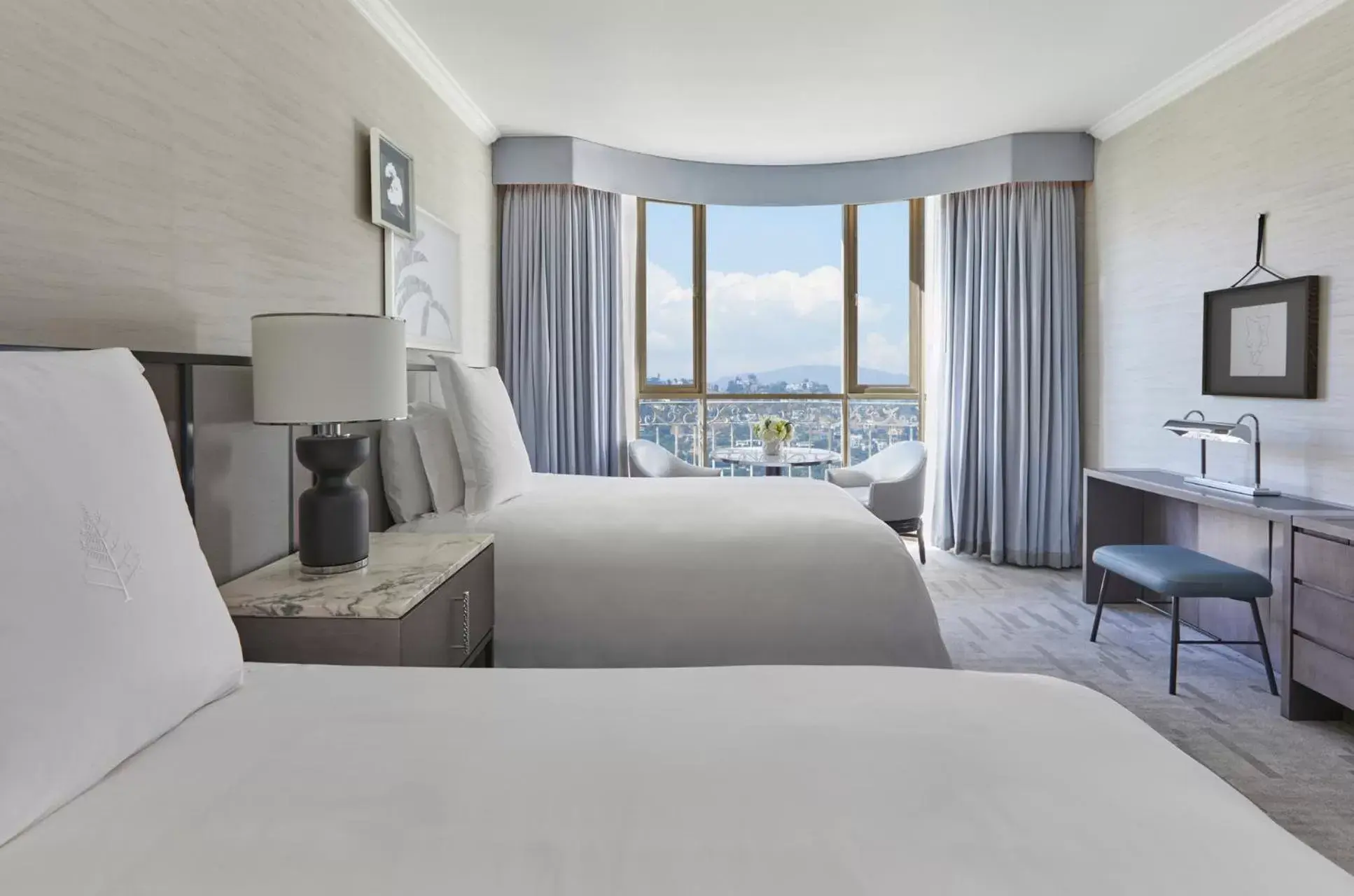 Bedroom, Bed in Beverly Wilshire, Beverly Hills, A Four Seasons Hotel Bedroom, Bed in Beverly Wilshire, Beverly Hills, A Four Seasons Hotel