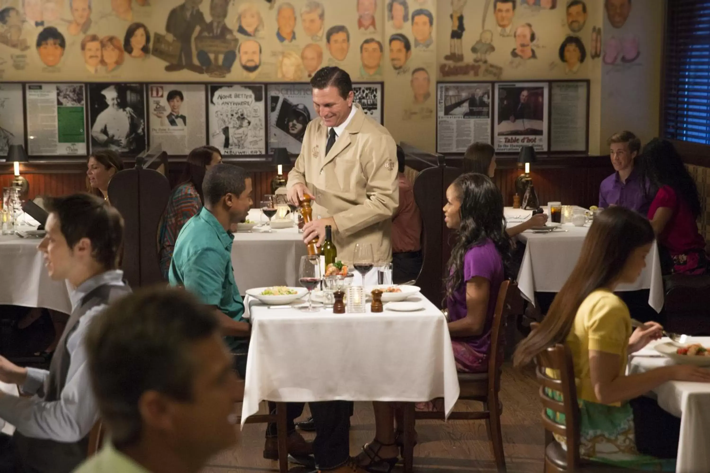Restaurant/places to eat in Universal's Hard Rock Hotel® Restaurant/places to eat in Universal's Hard Rock Hotel®
