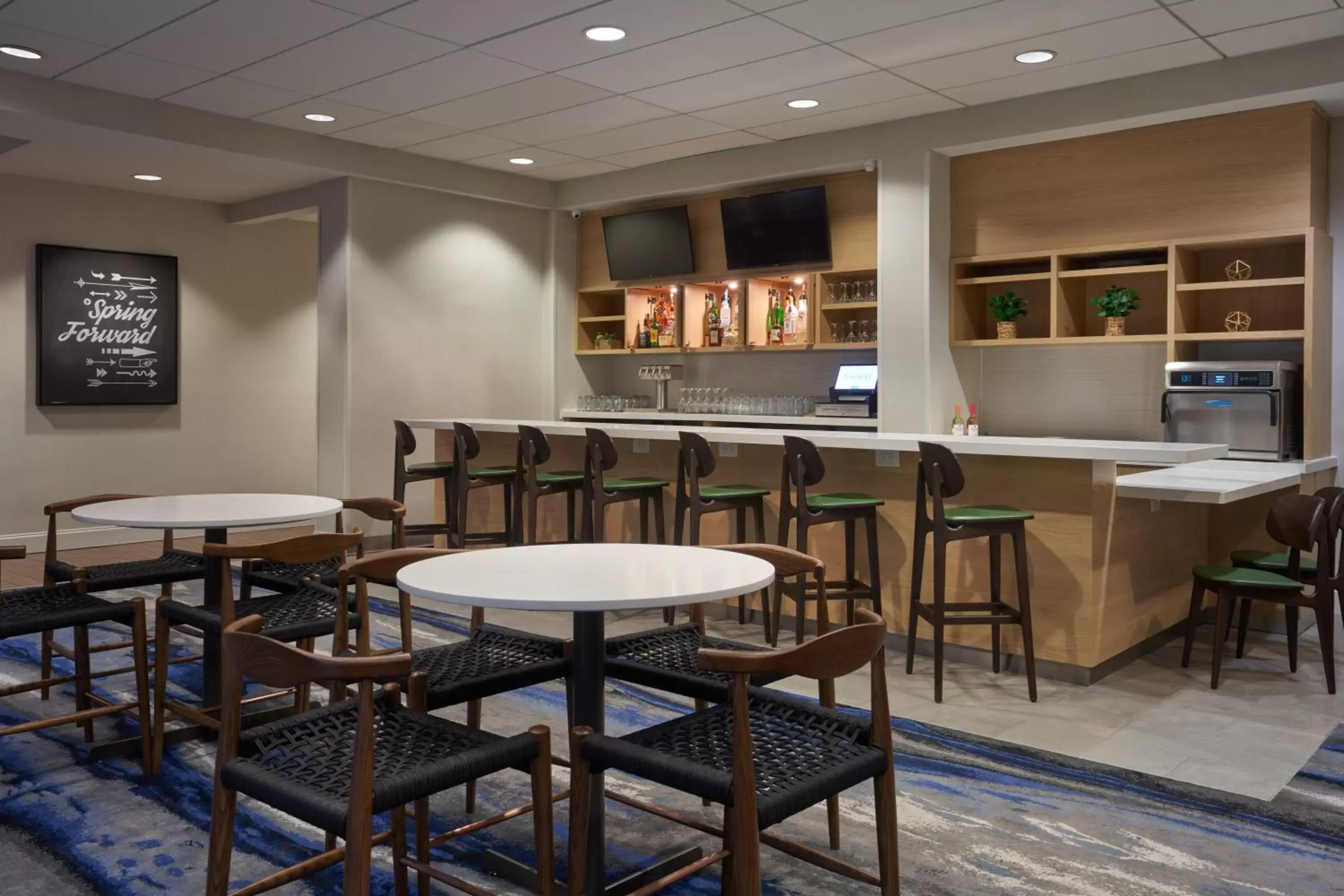 Lounge or bar in Fairfield Inn & Suites by Marriott Orlando International Drive/Convention Center Lounge or bar in Fairfield Inn & Suites by Marriott Orlando International Drive/Convention Center