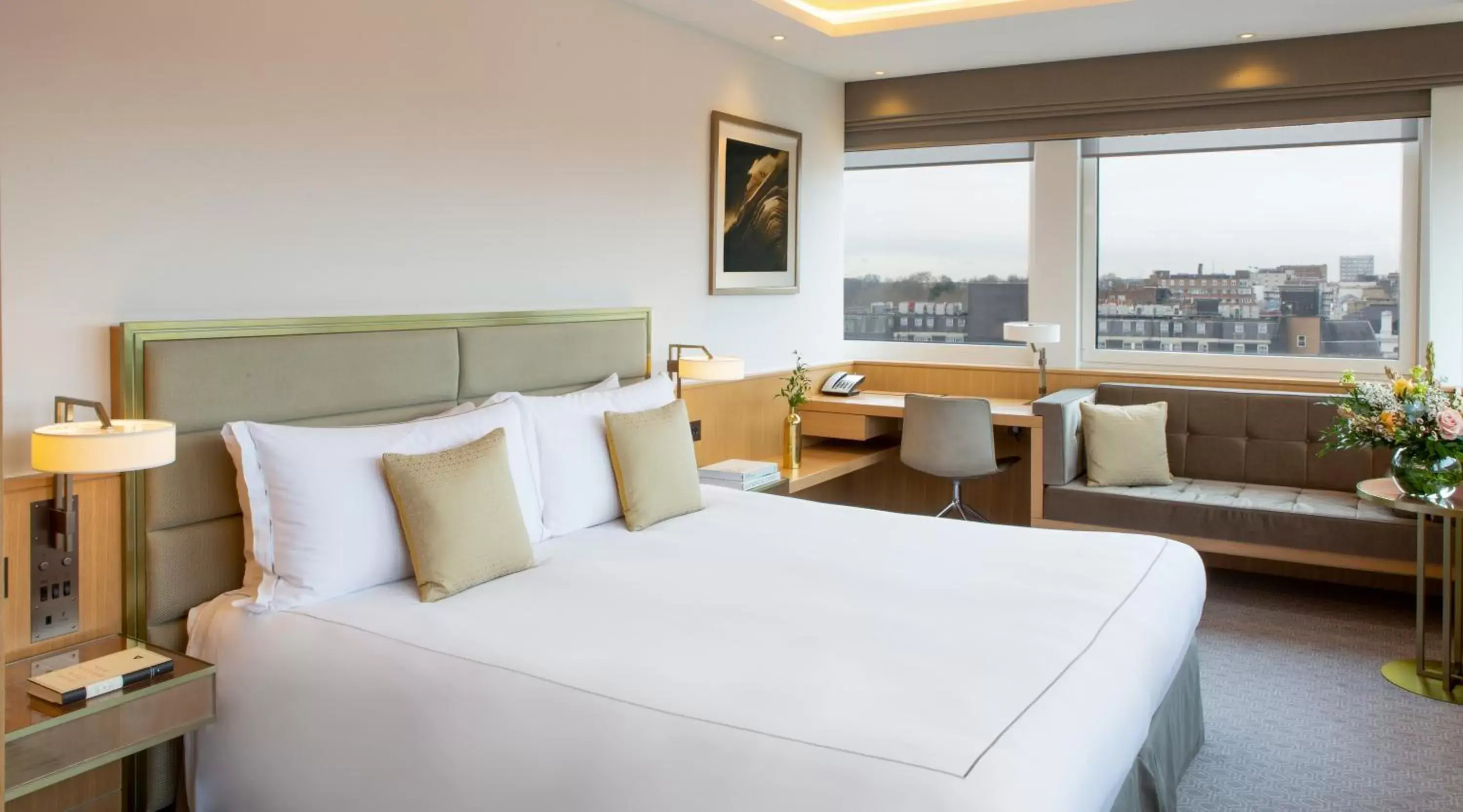 Bedroom, Bed in Royal Lancaster London Bedroom, Bed in Royal Lancaster London