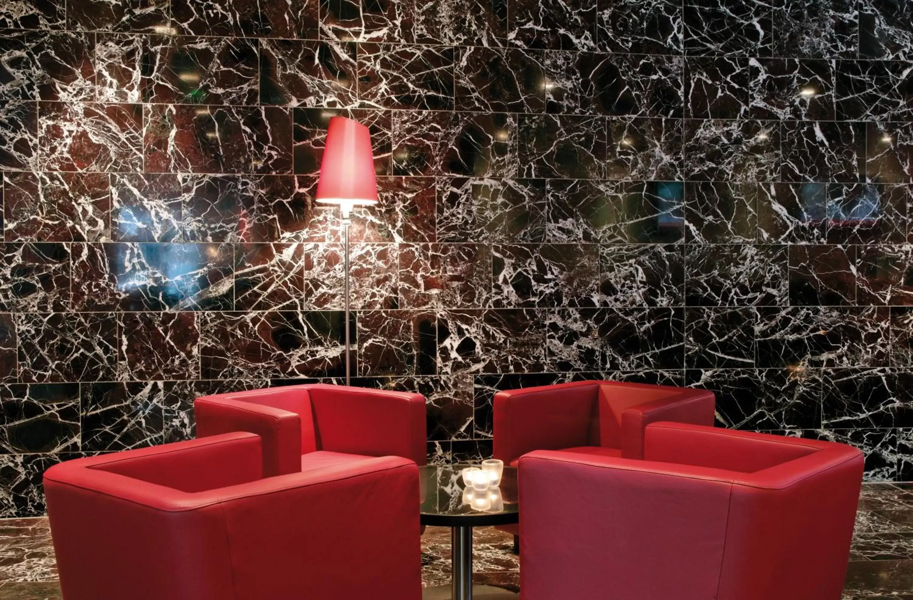Lobby or reception in ARCOTEL Rubin Hamburg Lobby or reception in ARCOTEL Rubin Hamburg