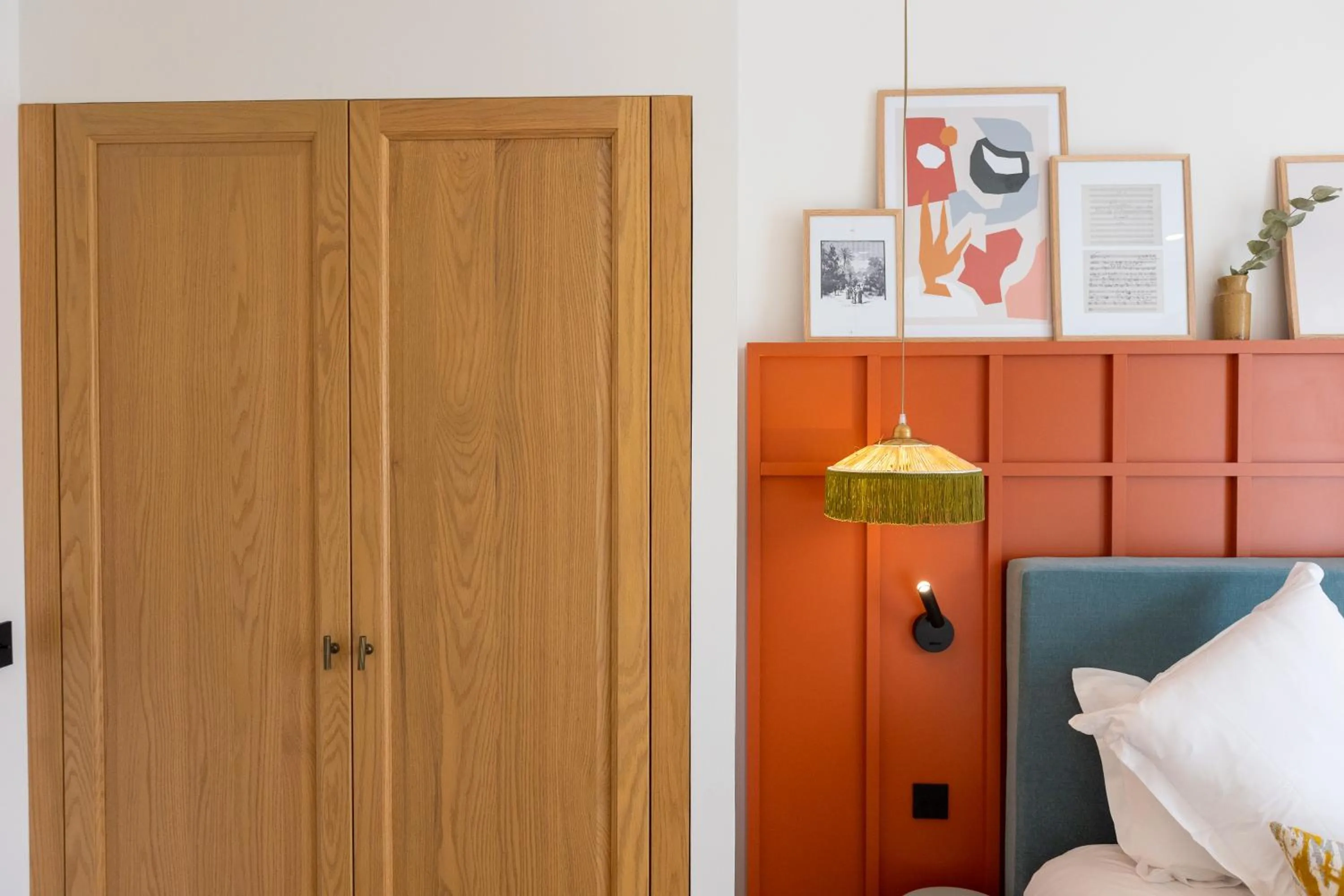 wardrobe, Bed in Maison Durante