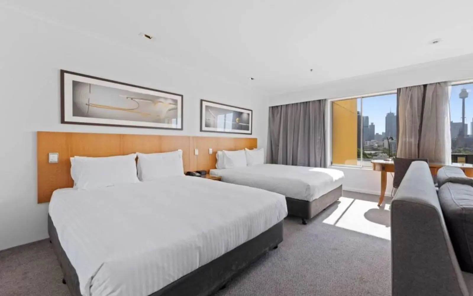 Bedroom, Bed in Holiday Inn Sydney Potts Point Bedroom, Bed in Holiday Inn Sydney Potts Point