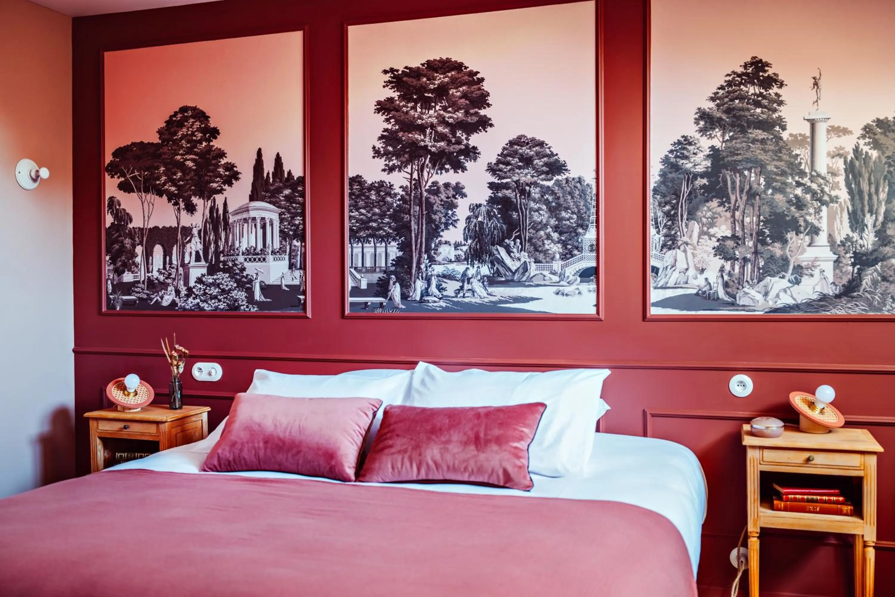 Bed in Hôtel Maison Lacassagne Lyon