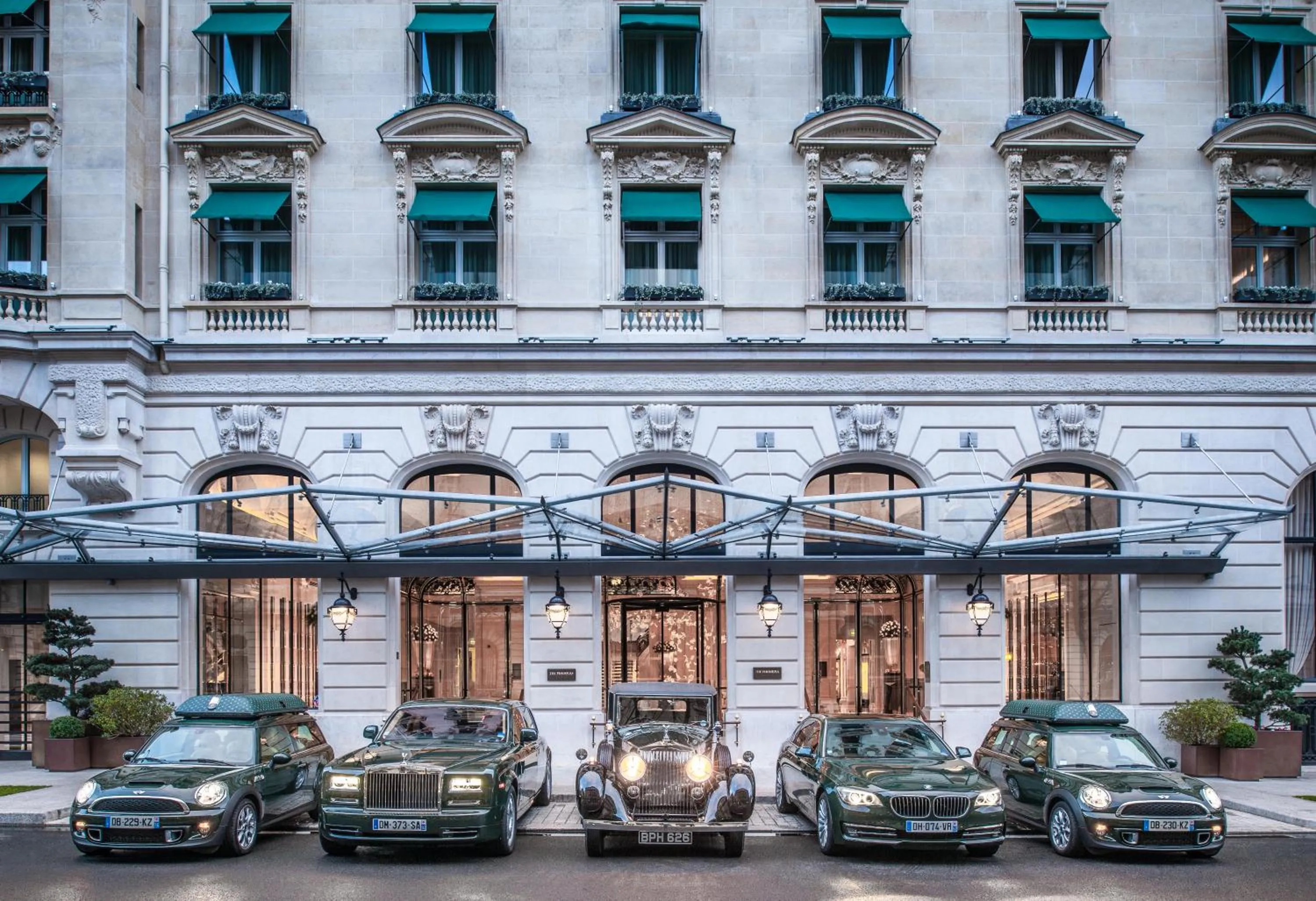 Facade/entrance in The Peninsula Paris