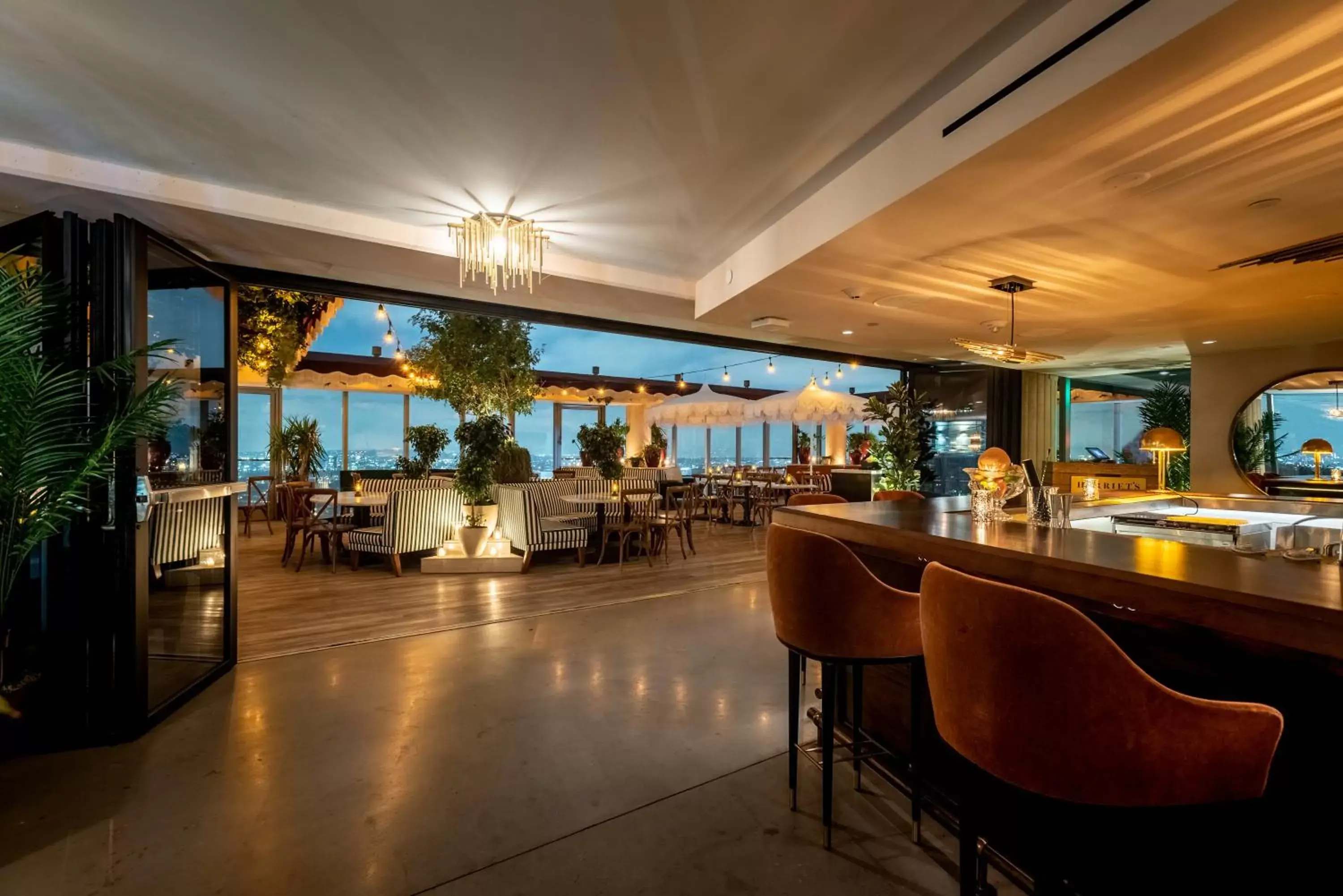 Nightclub / DJ in 1 Hotel West Hollywood Nightclub / DJ in 1 Hotel West Hollywood