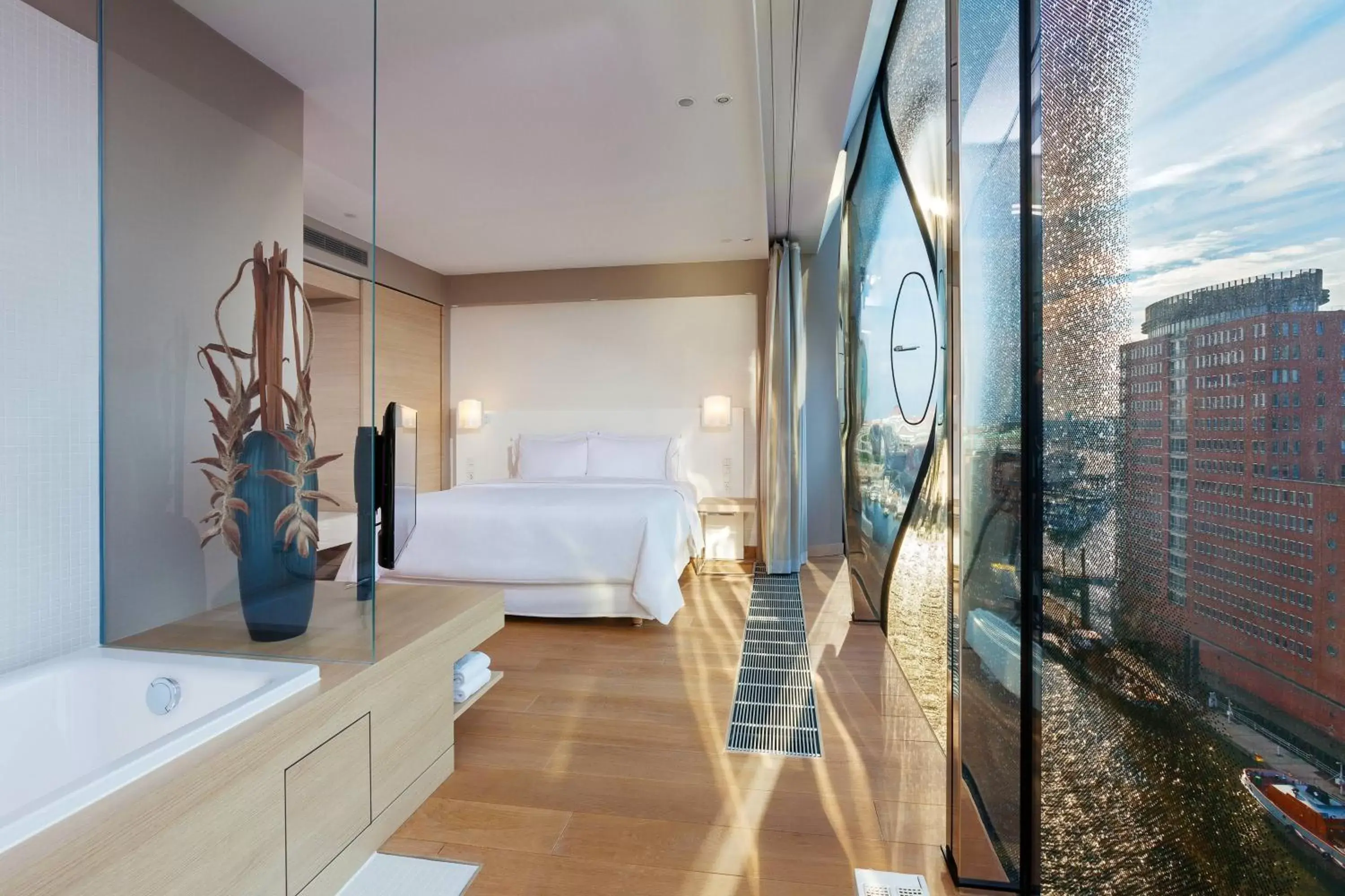 Photo of the whole room, Bed in The Westin Hamburg Elbphilharmonie Photo of the whole room, Bed in The Westin Hamburg Elbphilharmonie
