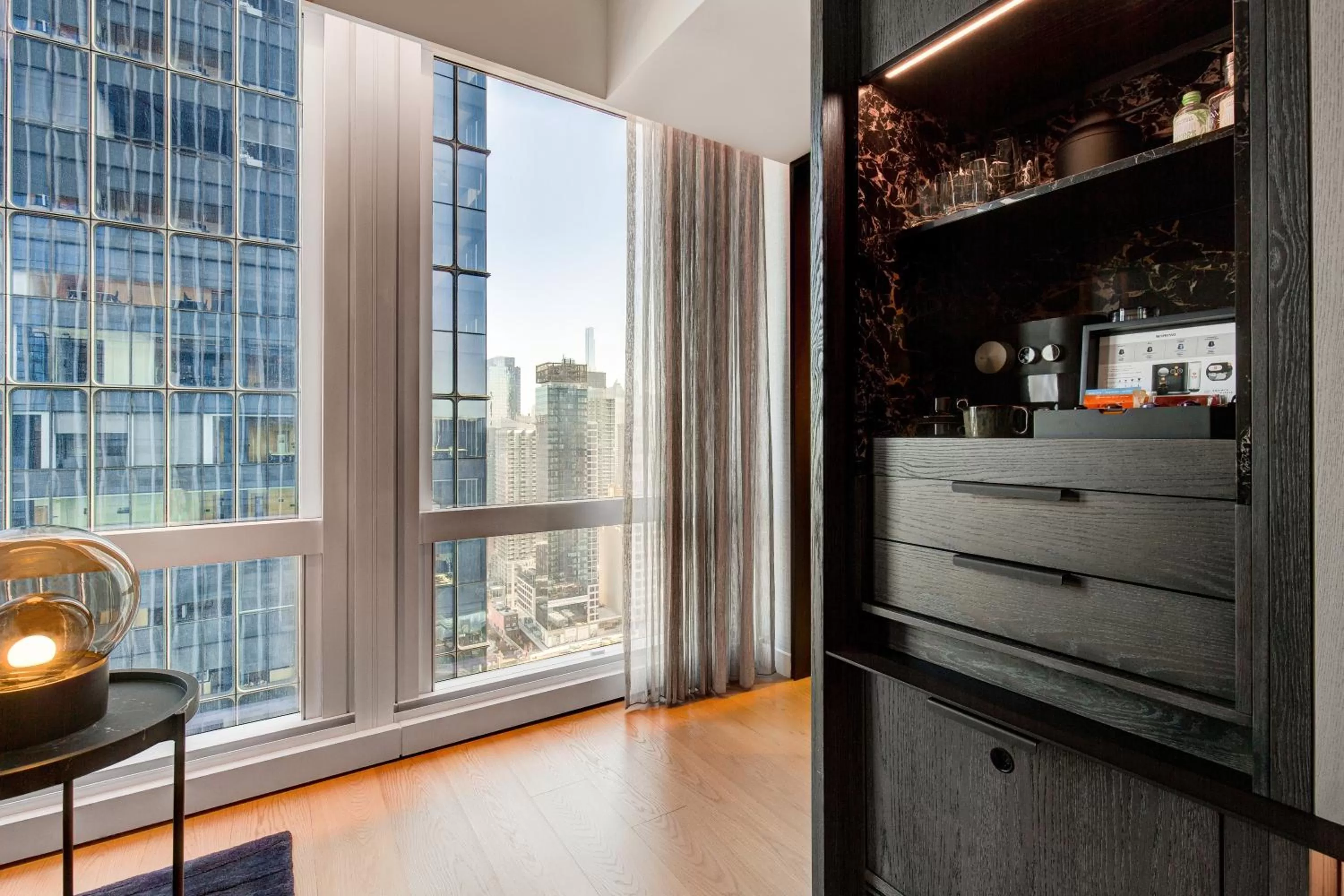Photo of the whole room in Equinox Hotel New York