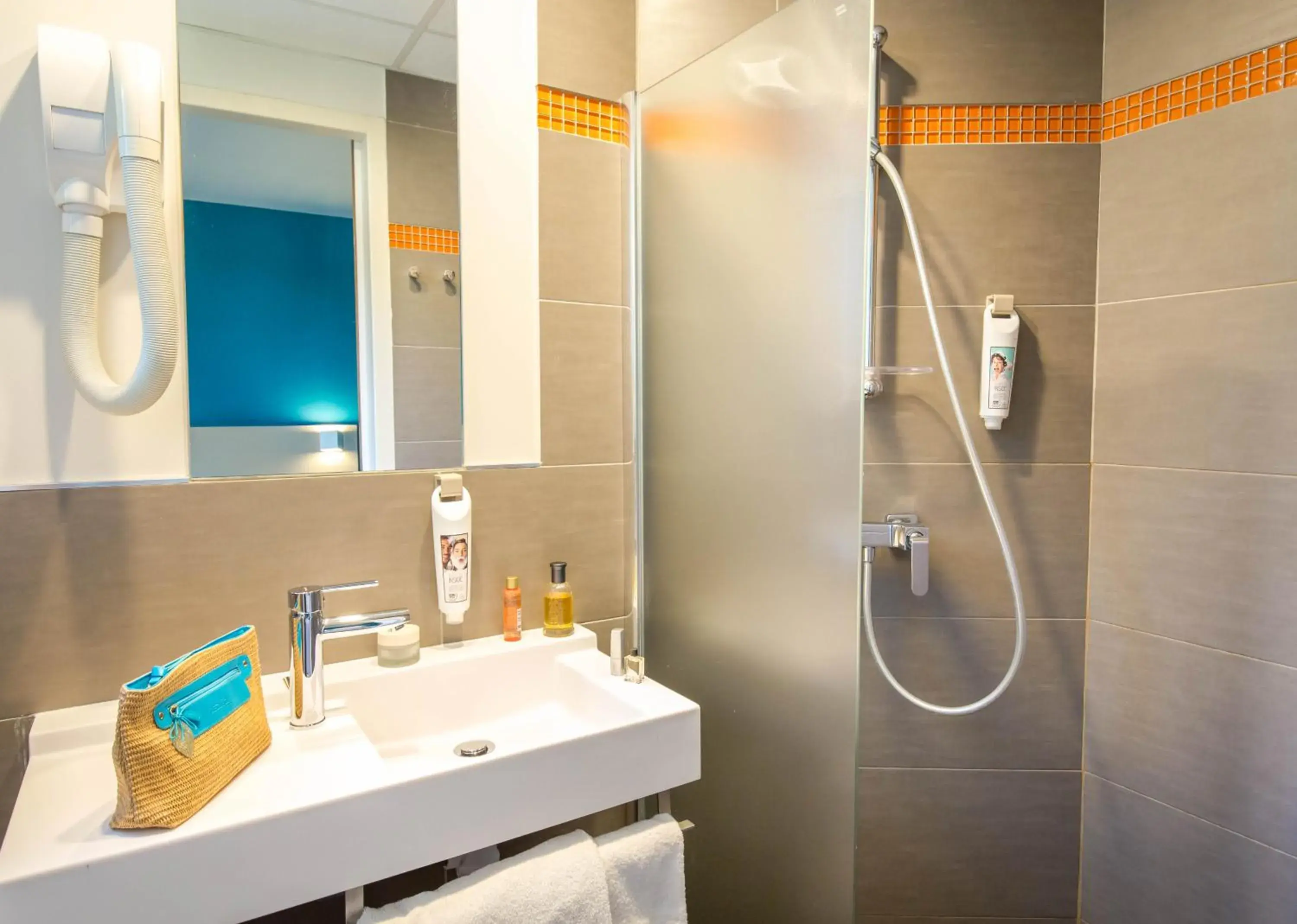 B&B HOTEL Marseille Centre La Timone B&B HOTEL Marseille Centre La Timone
