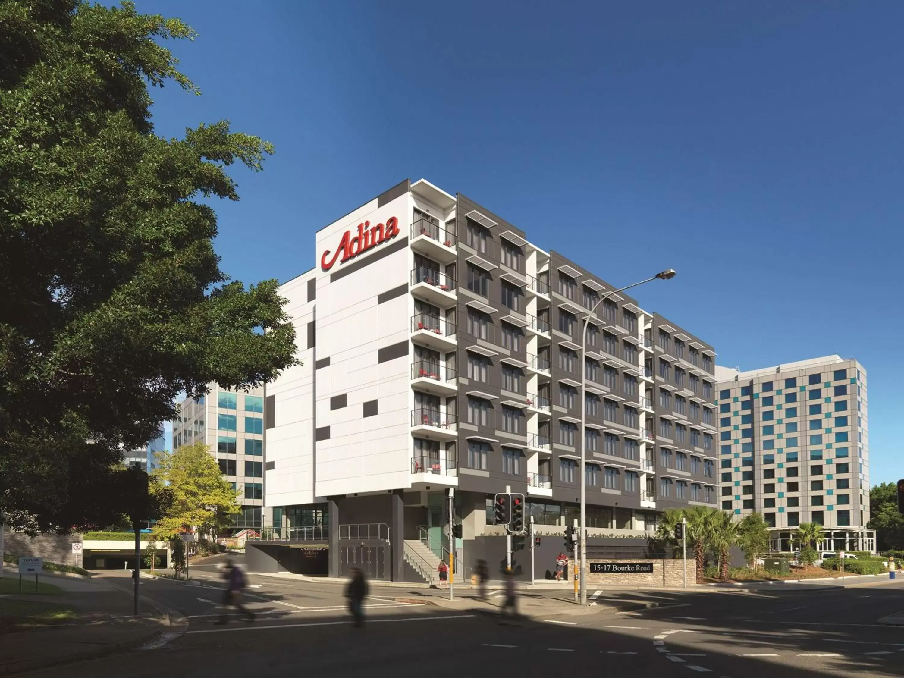Property building in Adina Apartment Hotel Sydney Airport Property building in Adina Apartment Hotel Sydney Airport