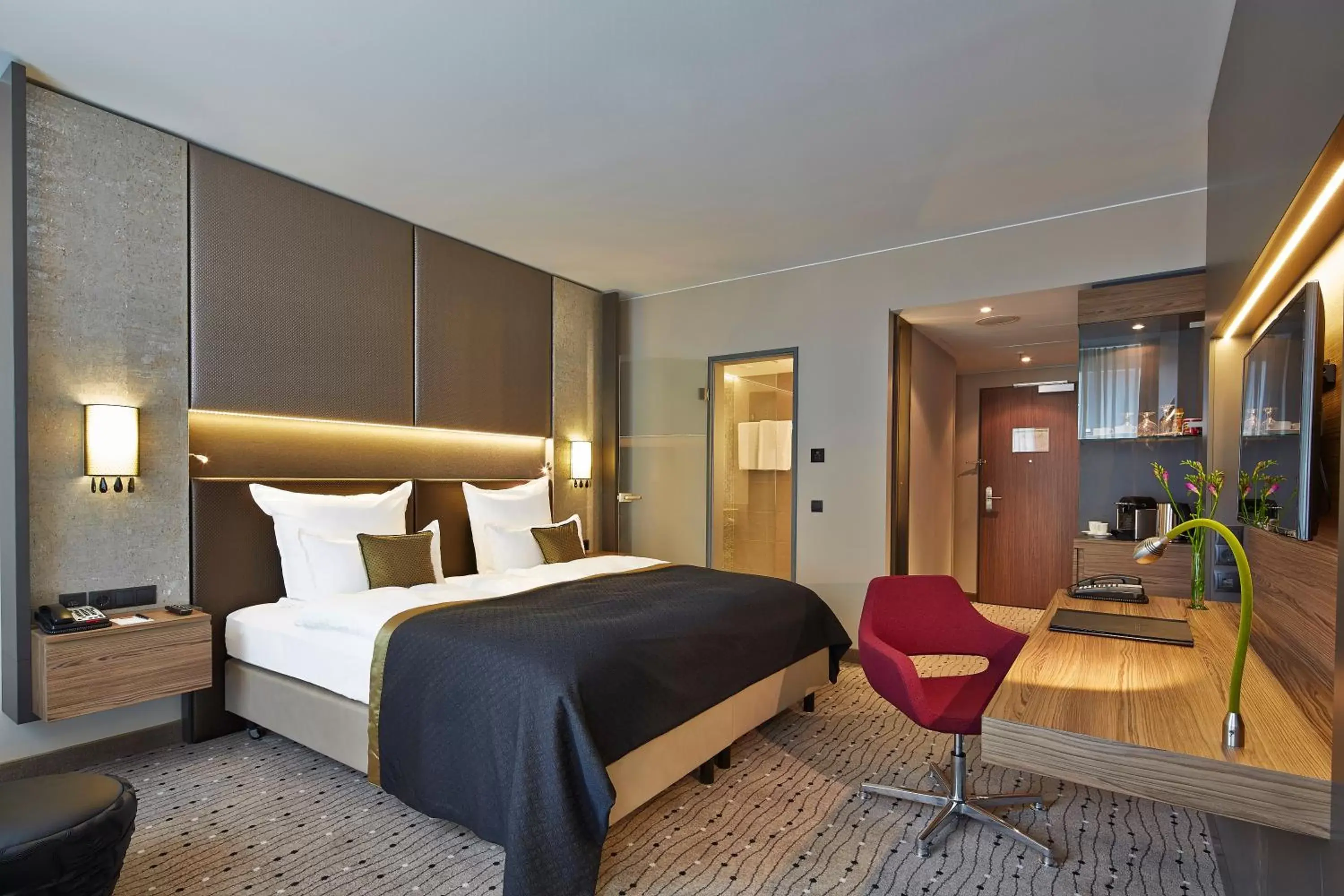 Photo of the whole room, Bed in Steigenberger Hotel Am Kanzleramt Photo of the whole room, Bed in Steigenberger Hotel Am Kanzleramt