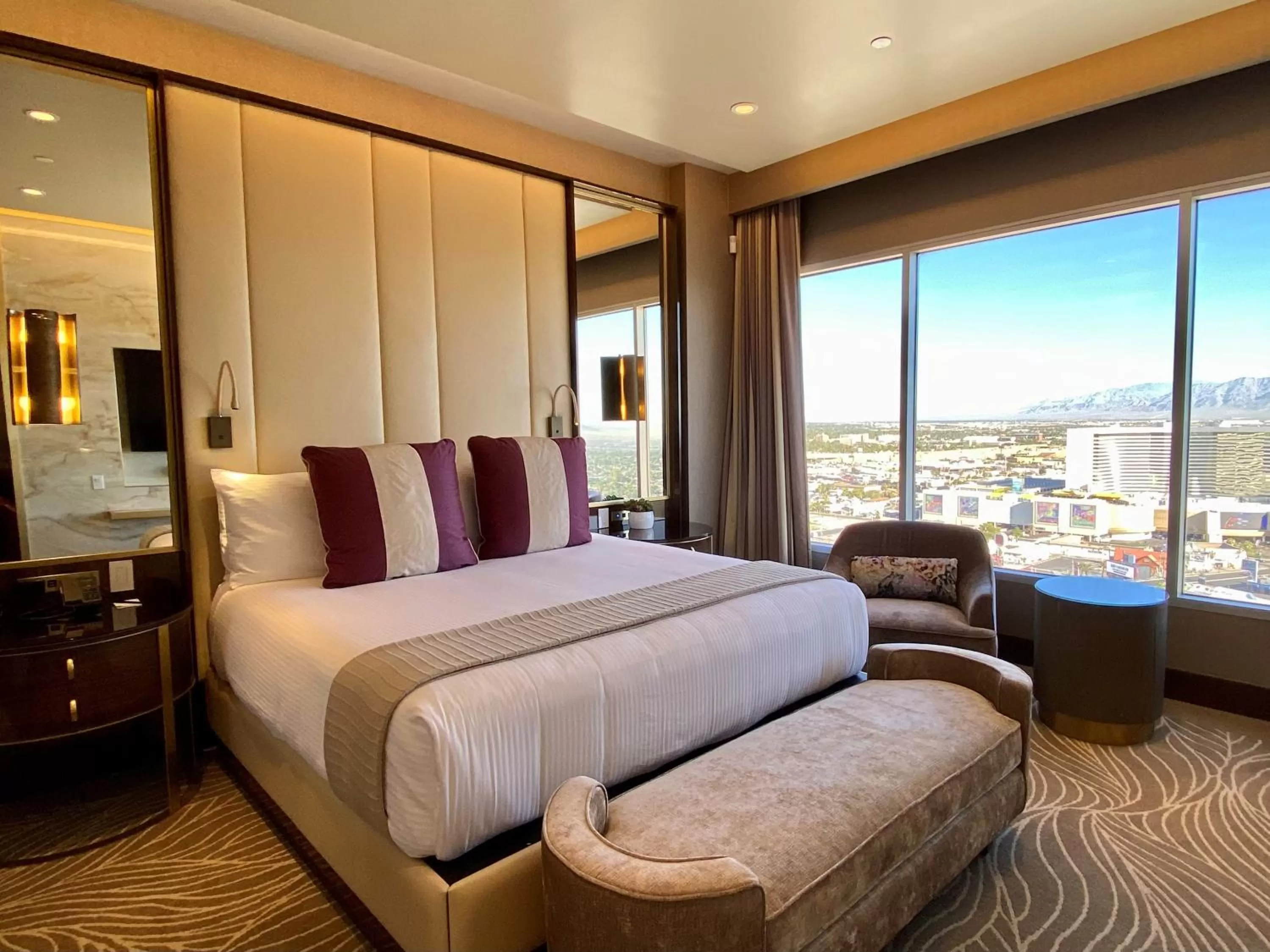 Bedroom, Bed in SAHARA Las Vegas