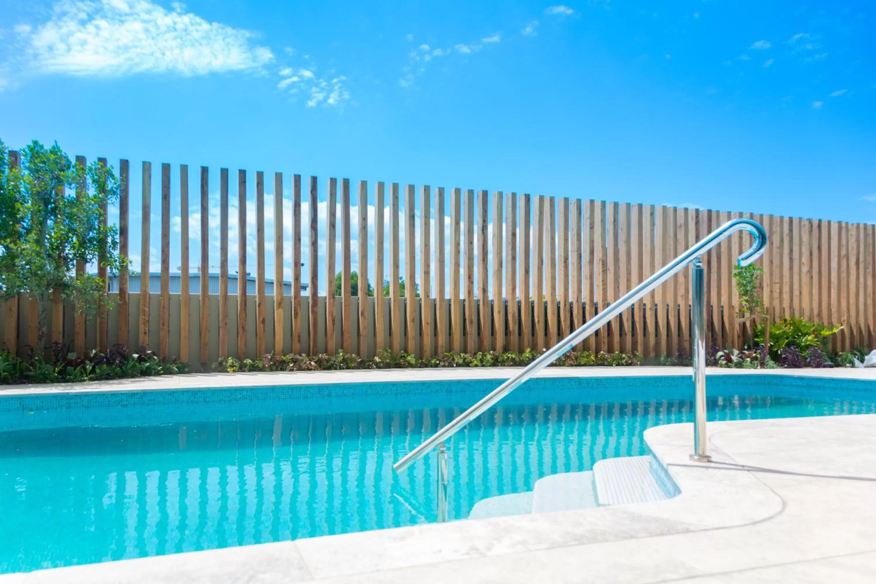 Swimming pool in Rydges Gold Coast Airport