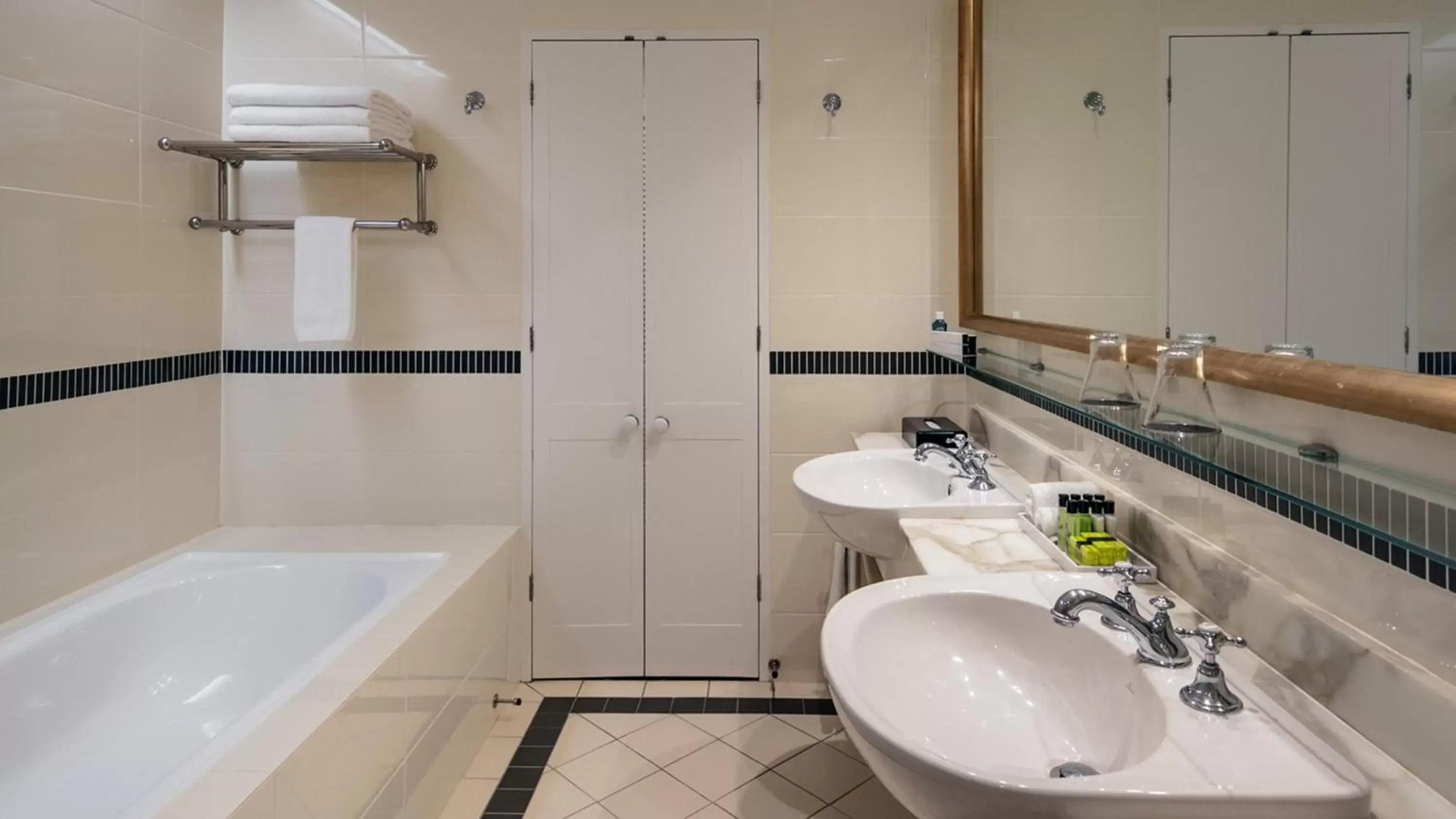 Bathroom in InterContinental Sanctuary Cove Resort by IHG Bathroom in InterContinental Sanctuary Cove Resort by IHG