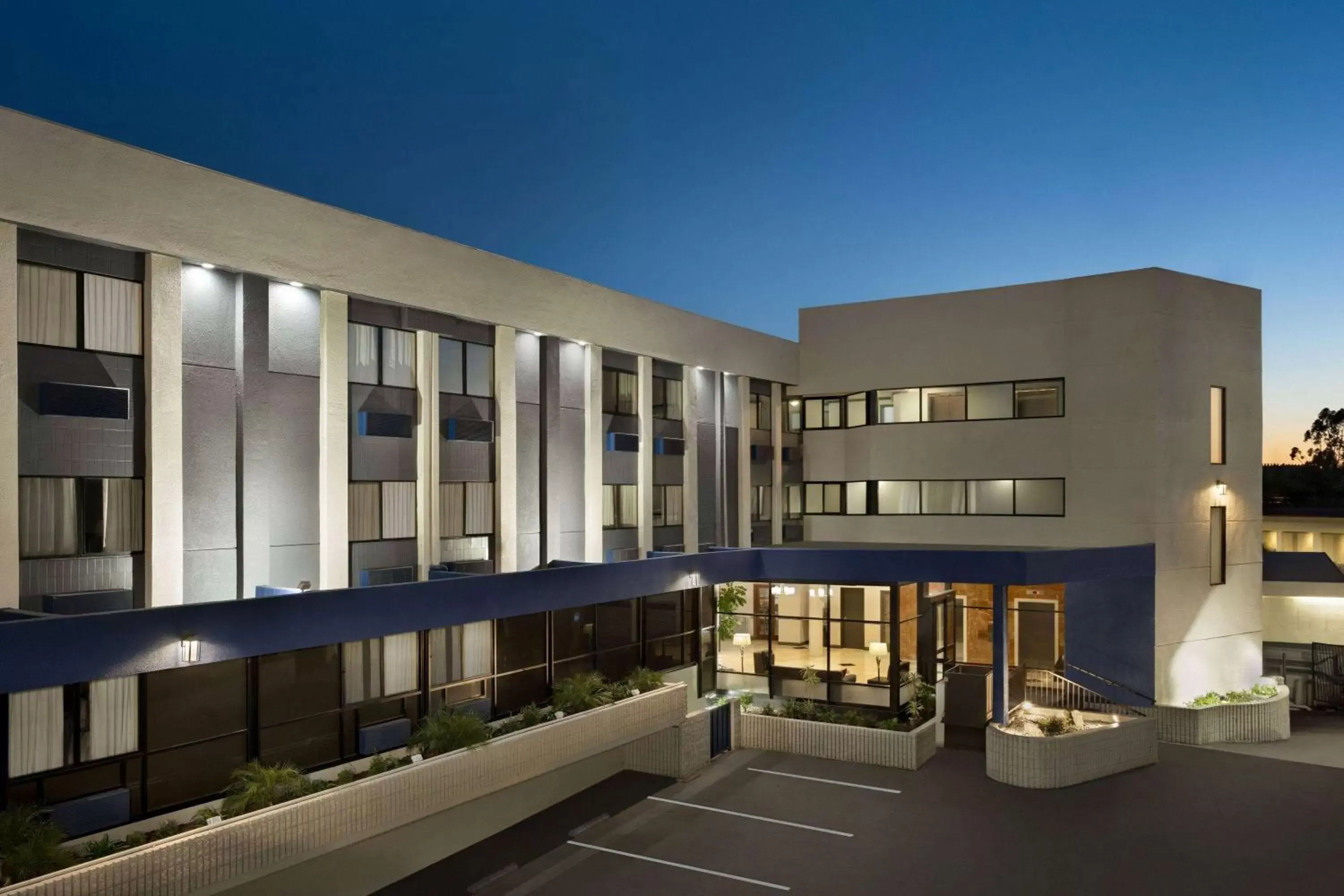Property building in Baymont by Wyndham Monterey Park Property building in Baymont by Wyndham Monterey Park