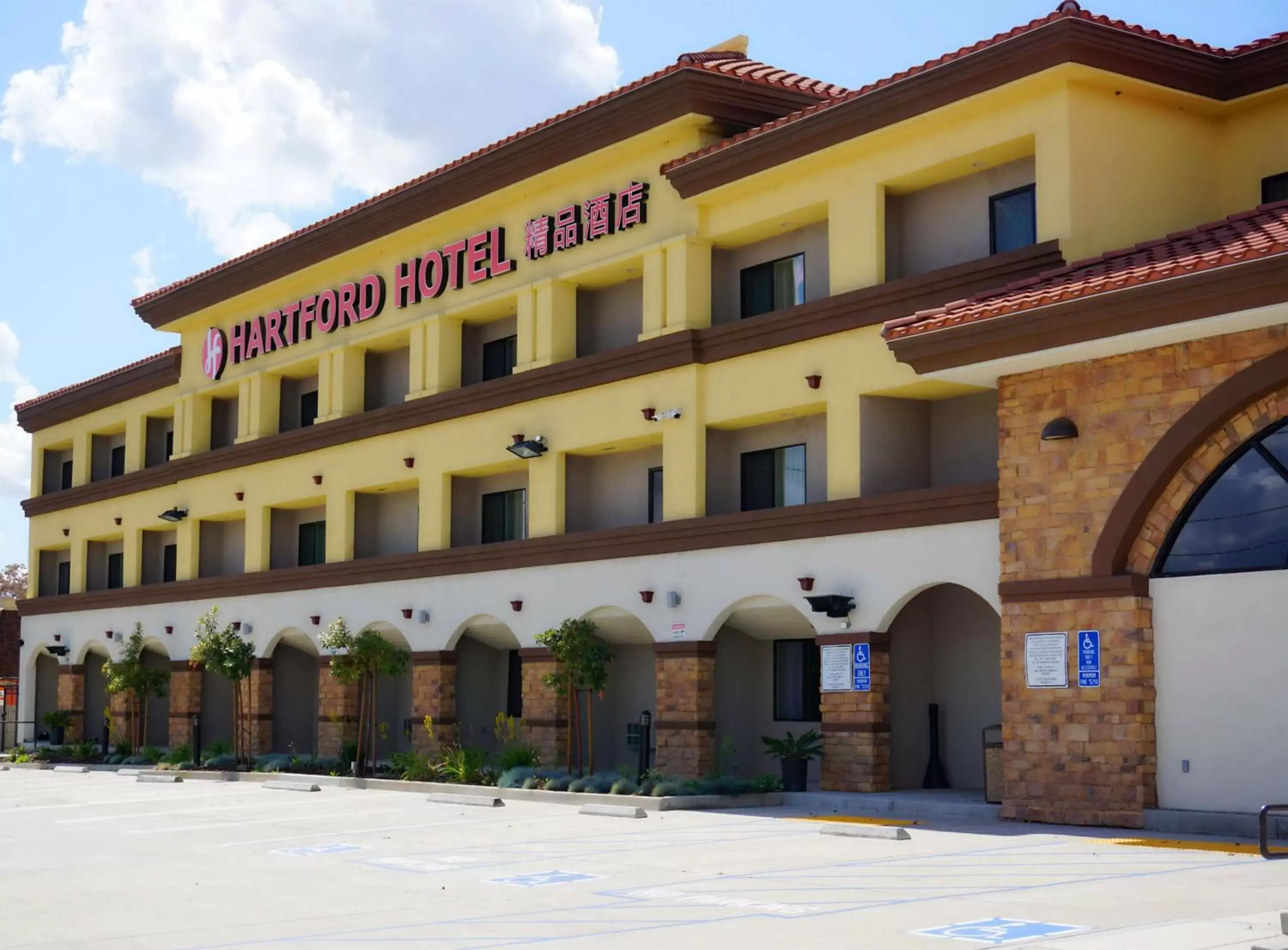 Property building in Hartford Hotel Best Western Signature Collection Property building in Hartford Hotel Best Western Signature Collection