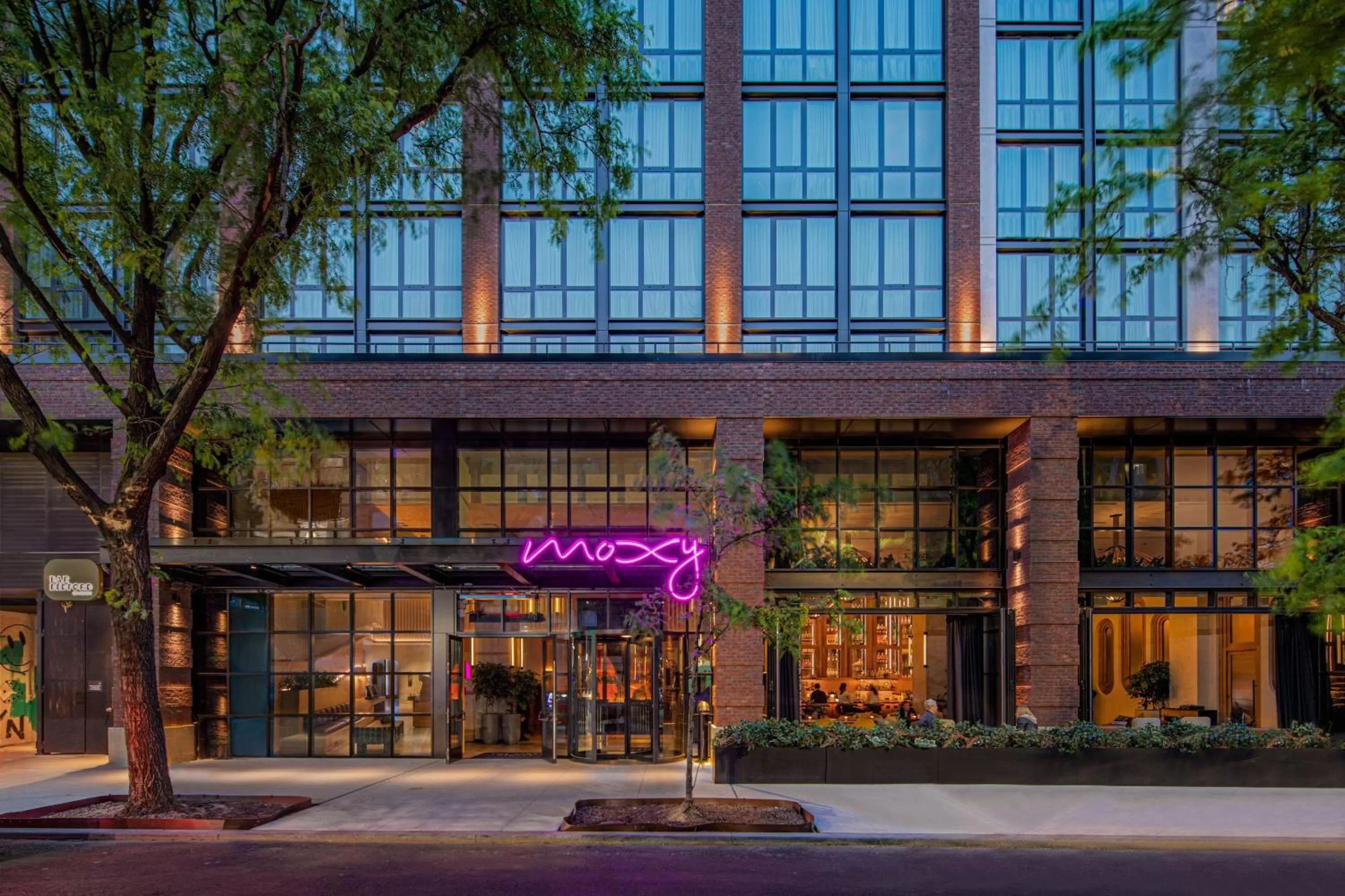 Property building in Moxy Brooklyn Williamsburg