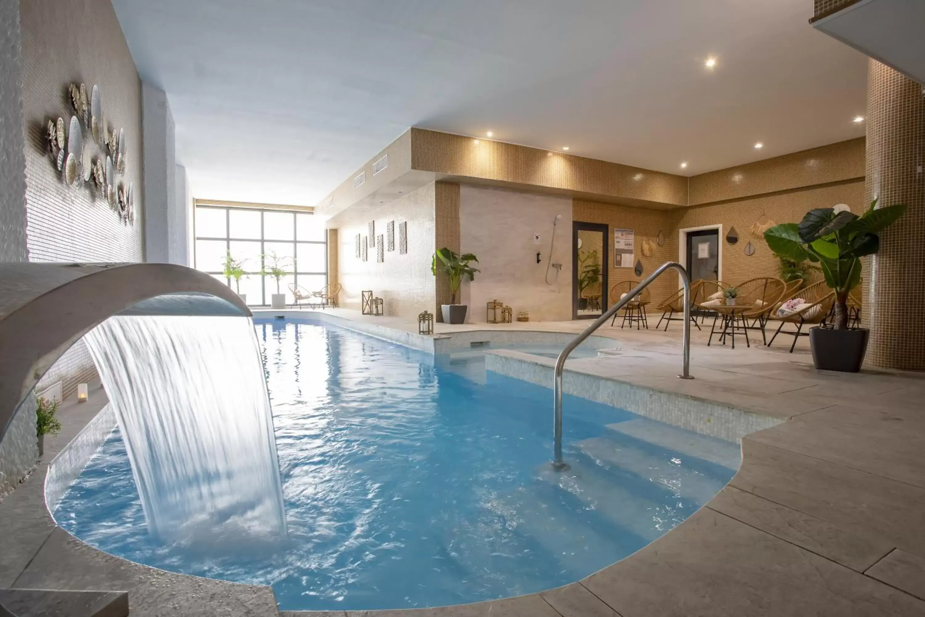 Pool view in Eden Hotel & Spa Pool view in Eden Hotel & Spa