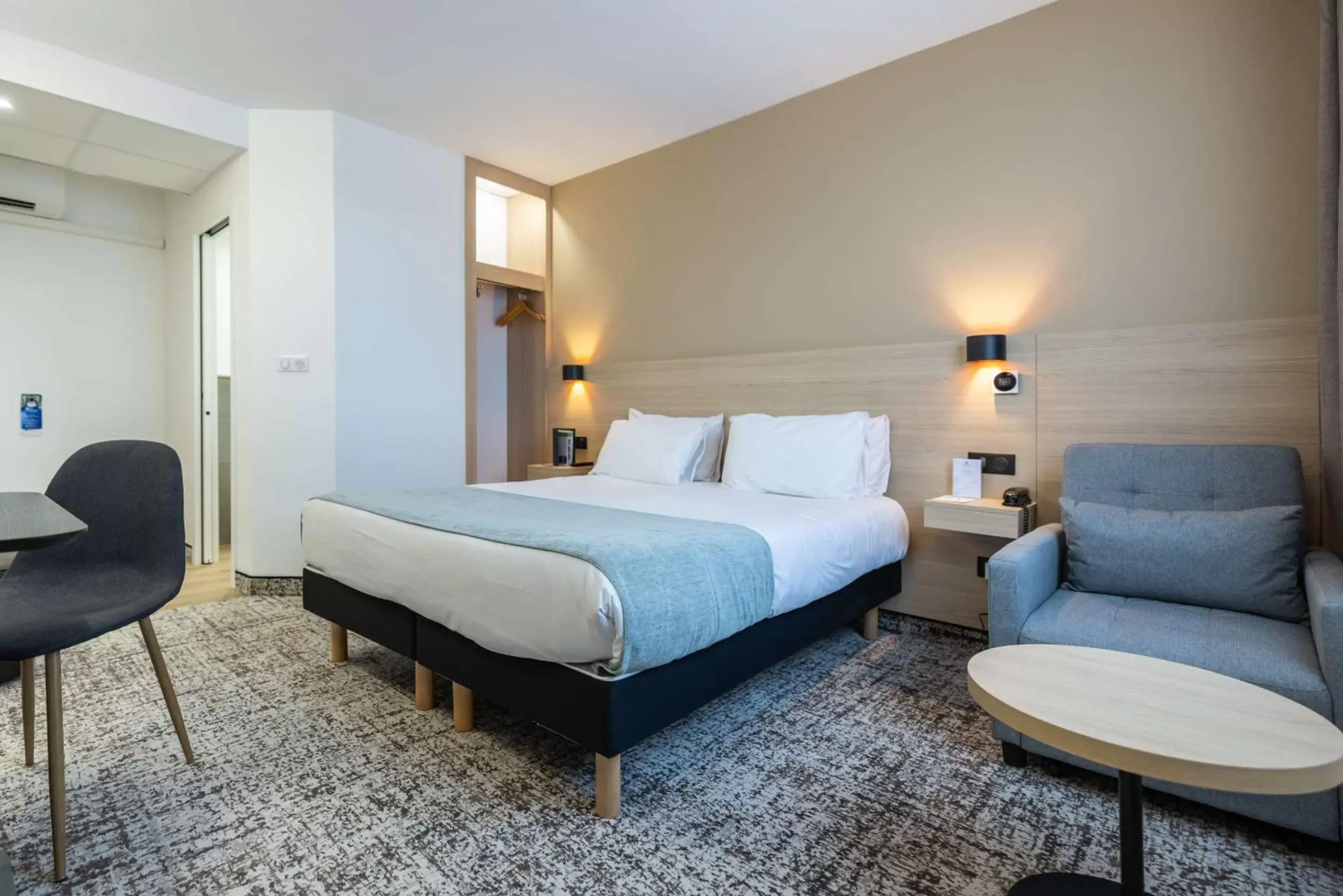 Sure Hotel by Best Western Bordeaux Lac Sure Hotel by Best Western Bordeaux Lac