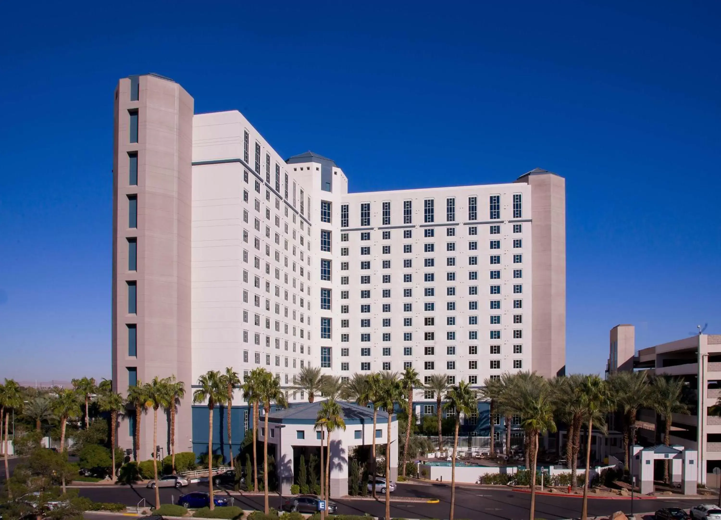 Property building in Hilton Grand Vacations Club Paradise Las Vegas Property building in Hilton Grand Vacations Club Paradise Las Vegas