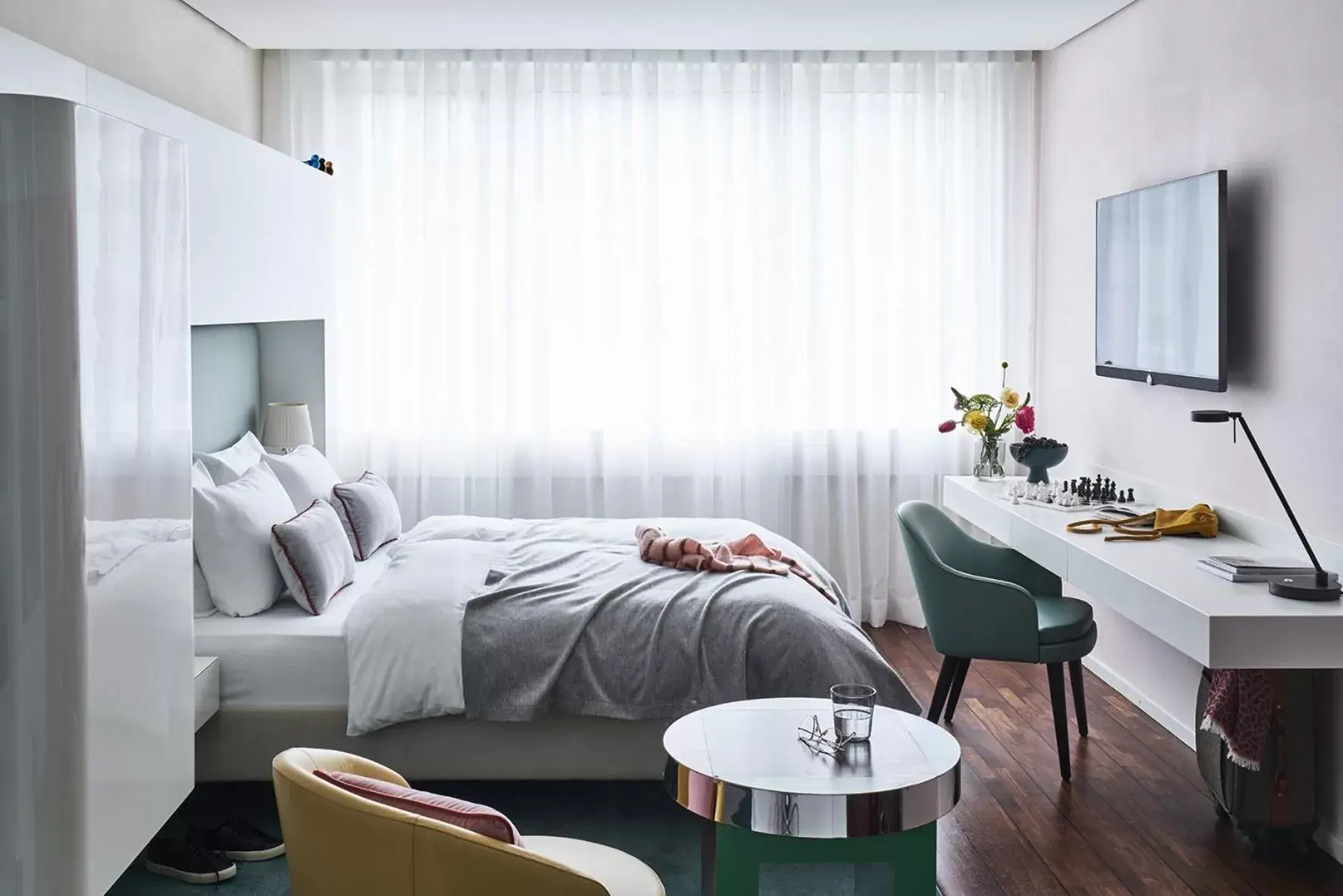 Bed in SIDE, Hamburg, a Member of Design Hotels Bed in SIDE, Hamburg, a Member of Design Hotels