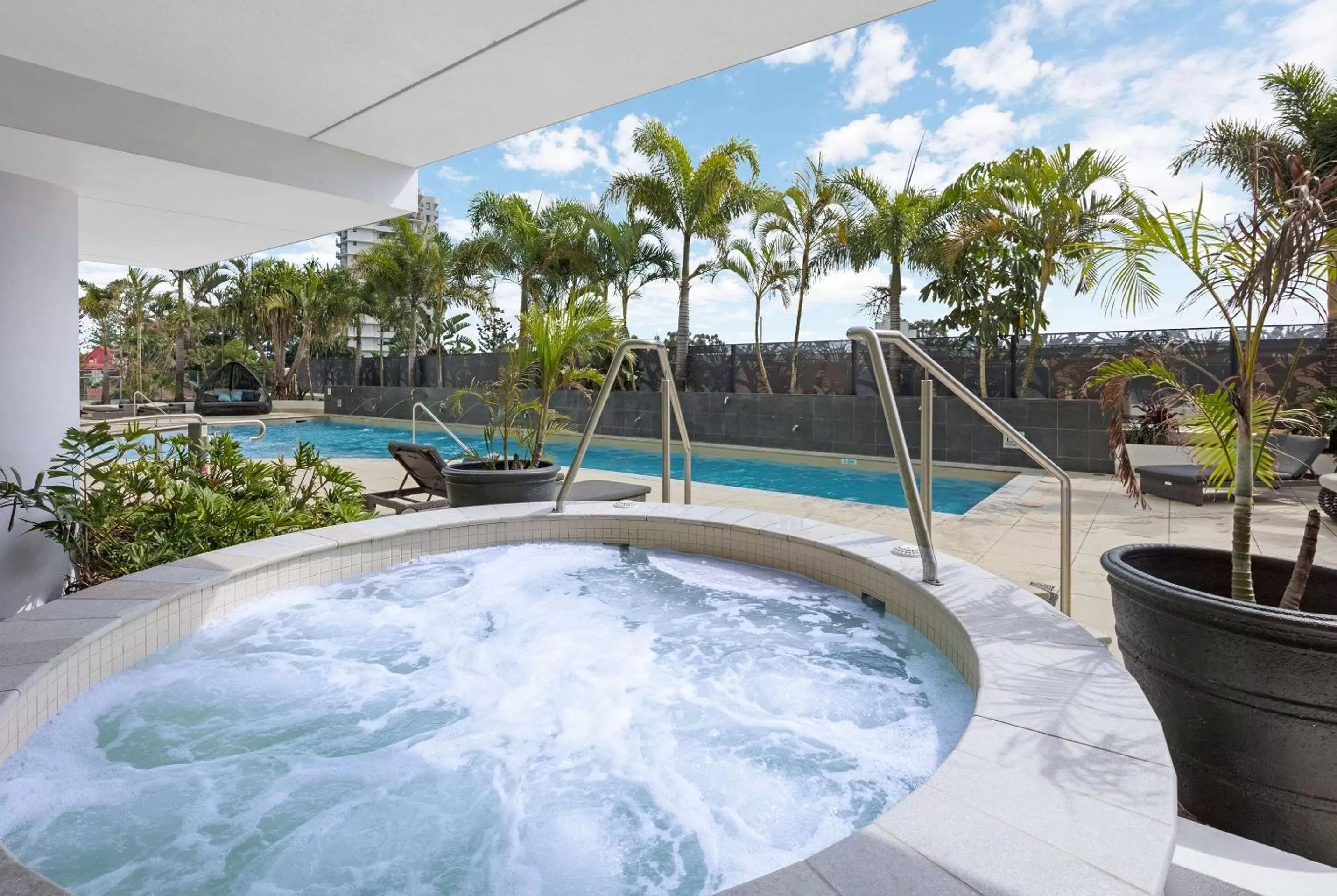 Hot Tub in Wyndham Resort Surfers Paradise