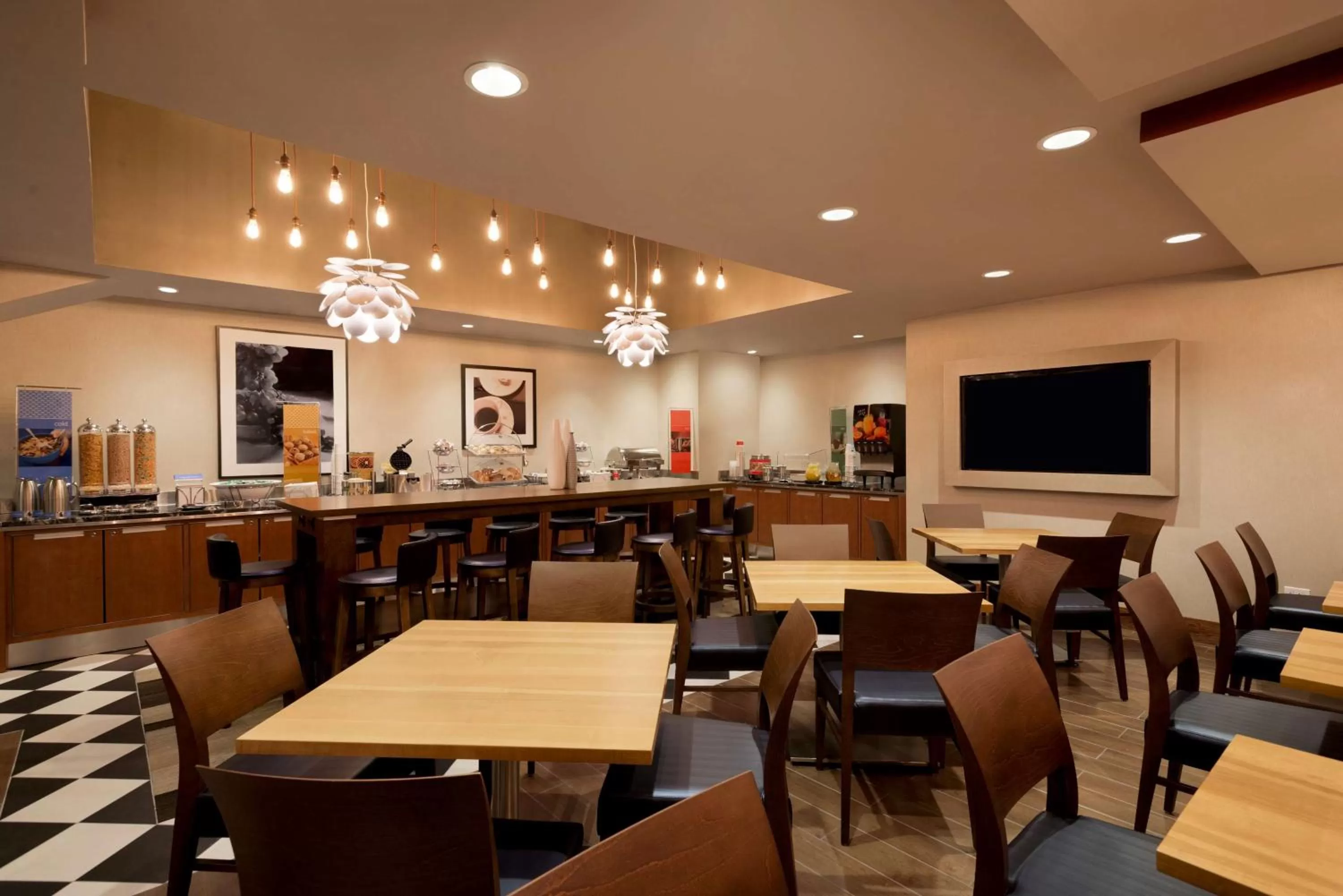 Breakfast in Hampton Inn Manhattan/Downtown- Financial District
