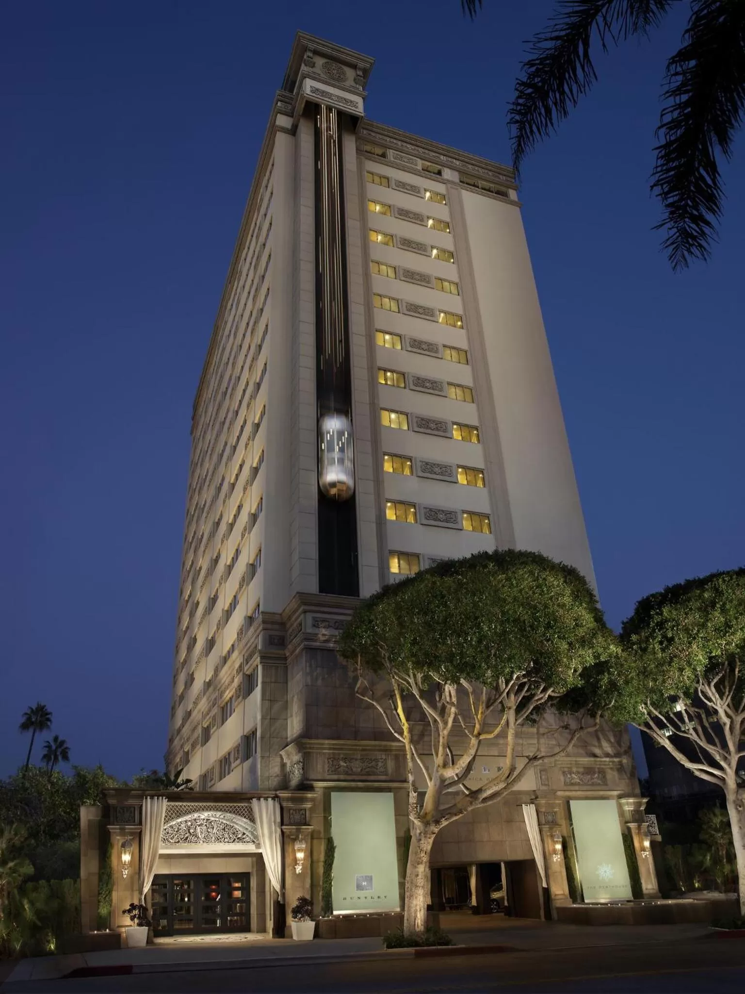 Facade/entrance in Huntley Santa Monica Beach