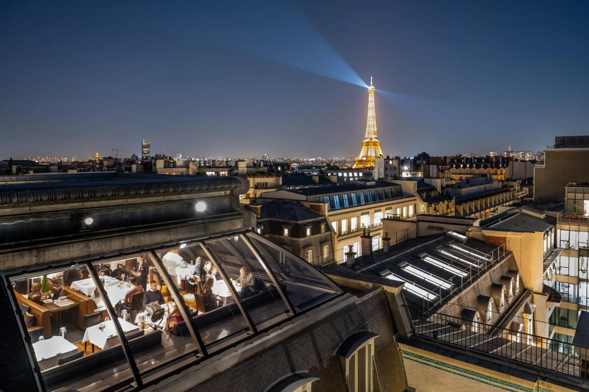 Restaurant/places to eat in The Peninsula Paris