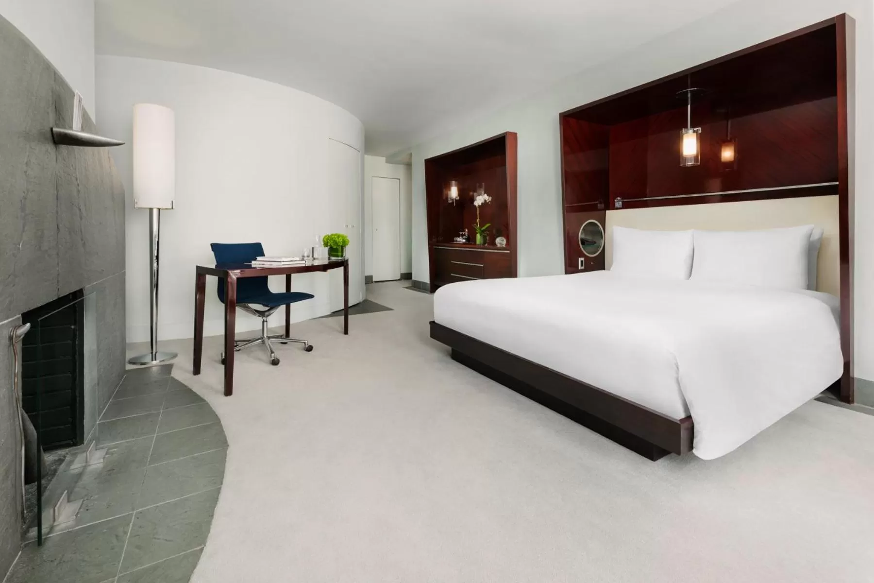 Photo of the whole room, Bed in Royalton New York