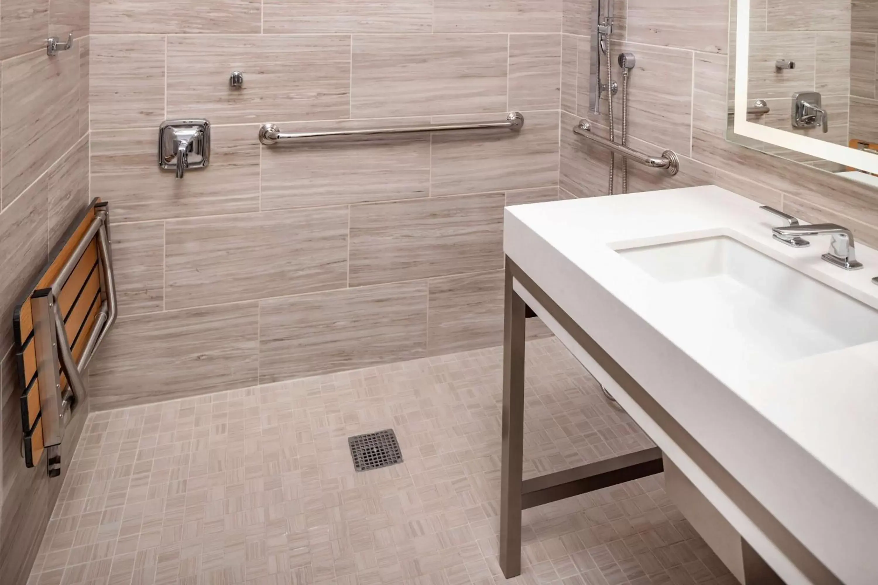 Shower in Hilton Club The Quin New York Shower in Hilton Club The Quin New York