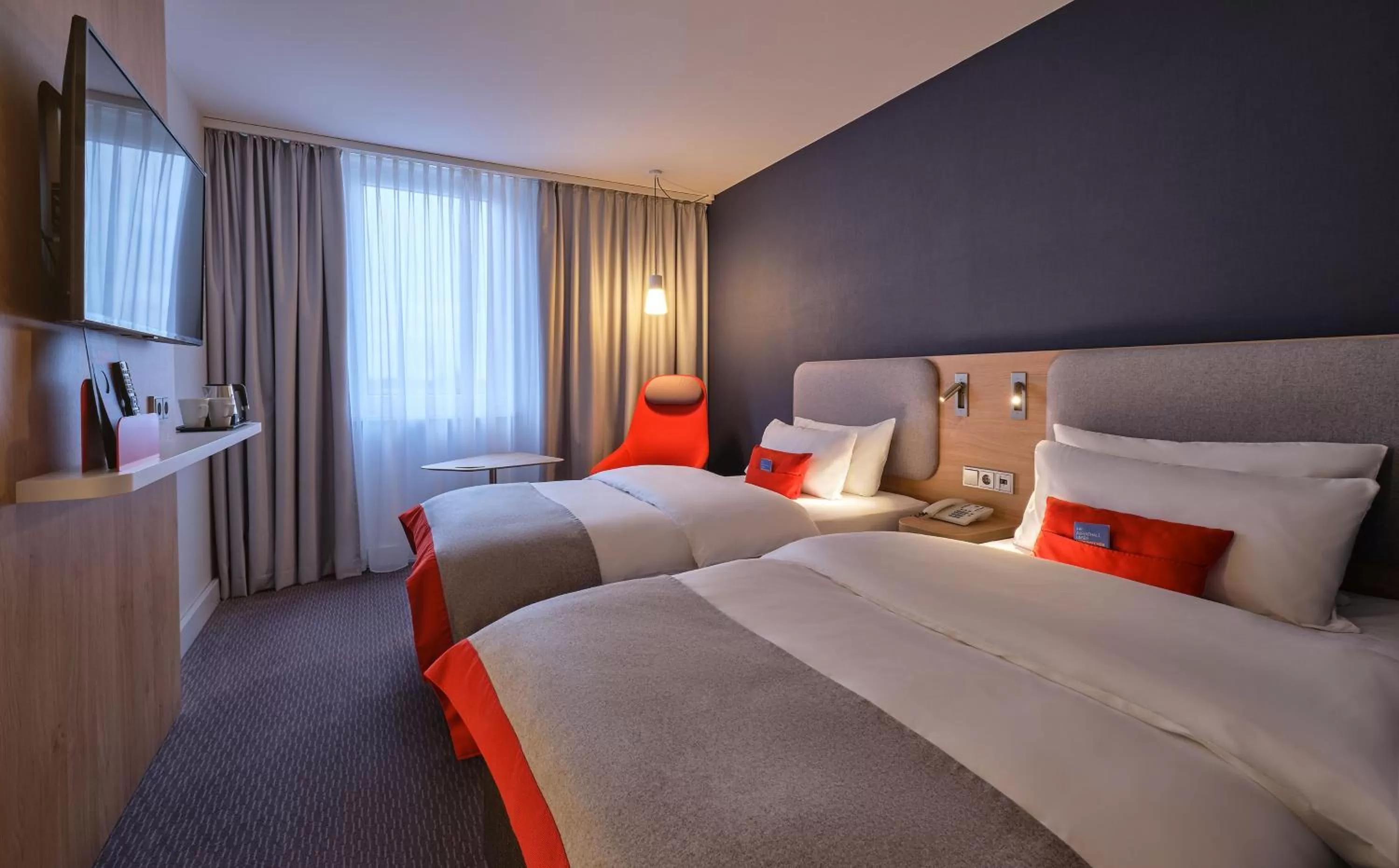 Bedroom, Bed in Holiday Inn Express Cologne Muelheim by IHG